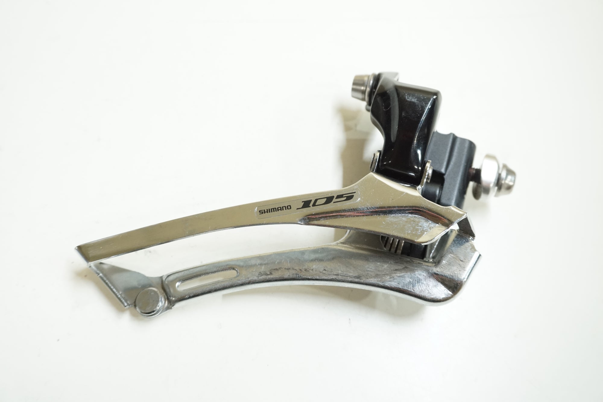 SHIMANO 「シマノ」 105 FD-5700 フロントディレイラー / 大宮店