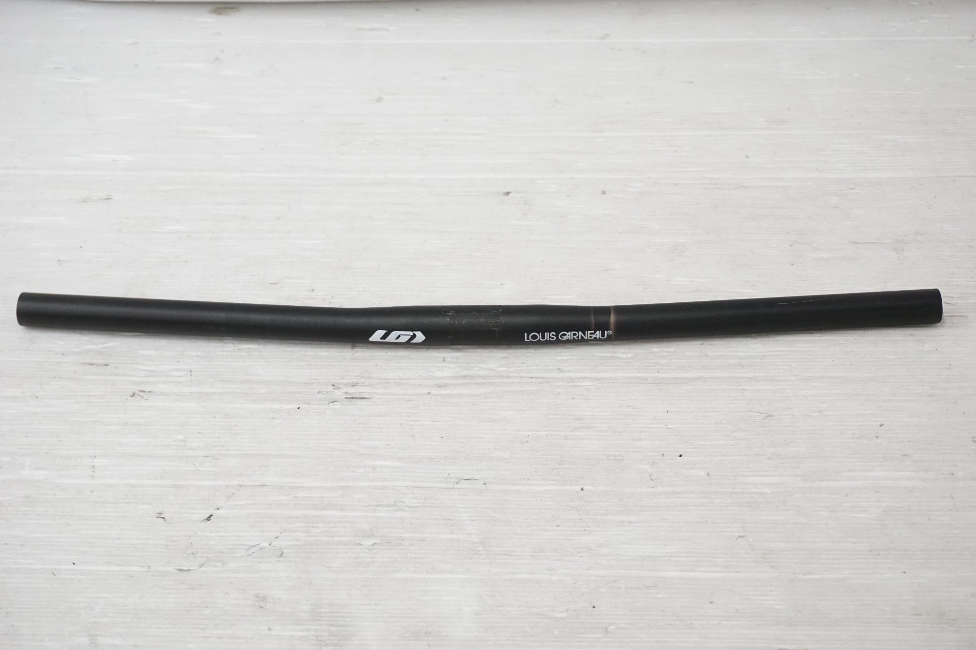 3T フラットバー　ハンドル フラットバー - ハンドル - パーツ ｜ バイチャリ公式オンライン