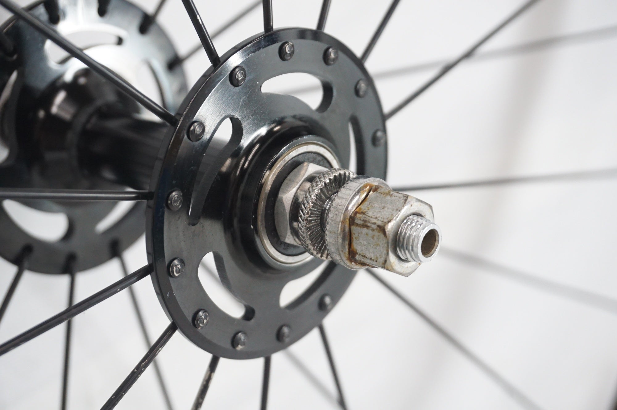 AVENTON 「アヴェントン」 シングル 純正ホイールセット / 阪急塚口店