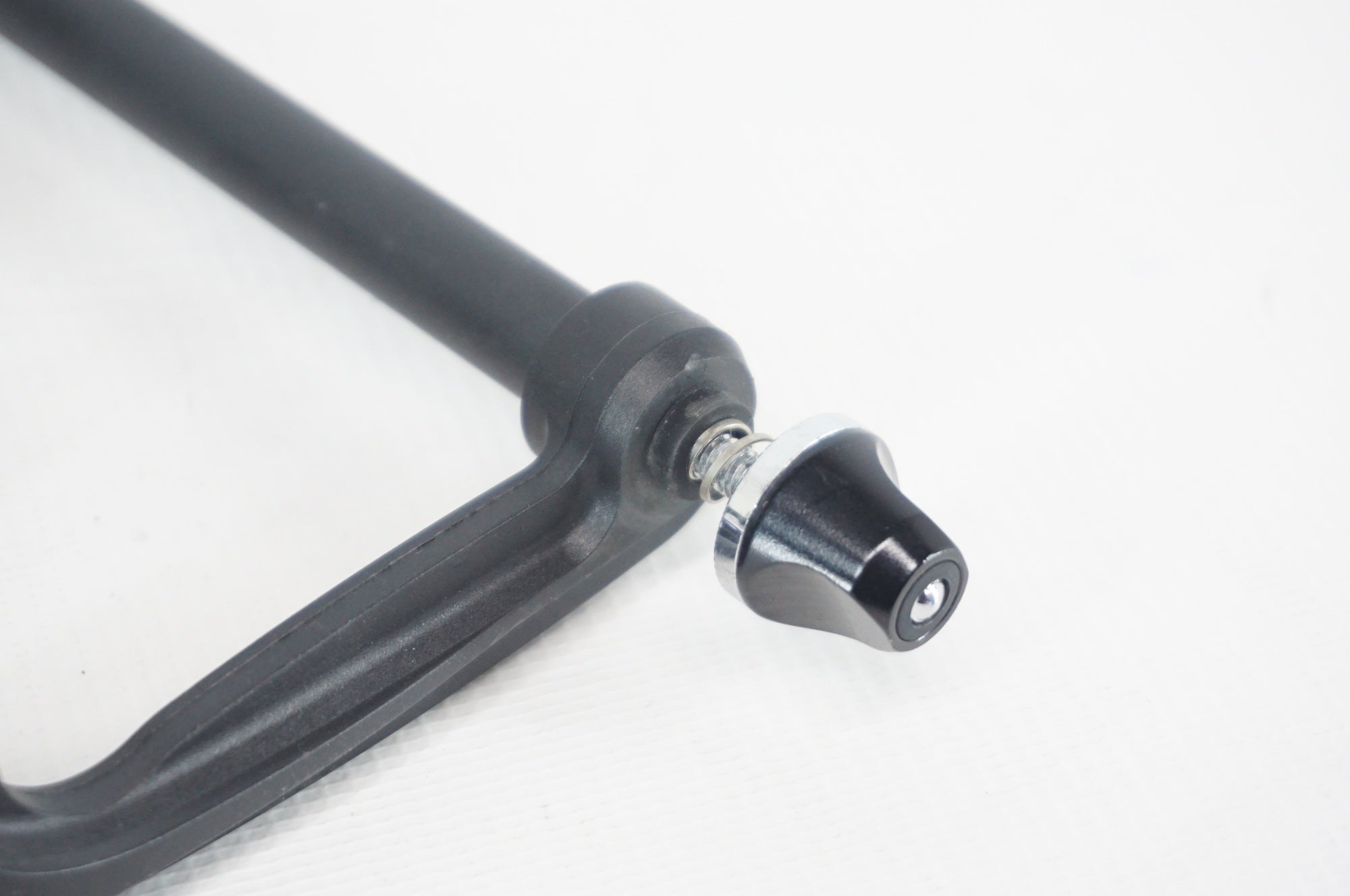 TIOGA 「タイオガ」 リアエンドホルダー / 阪急塚口店