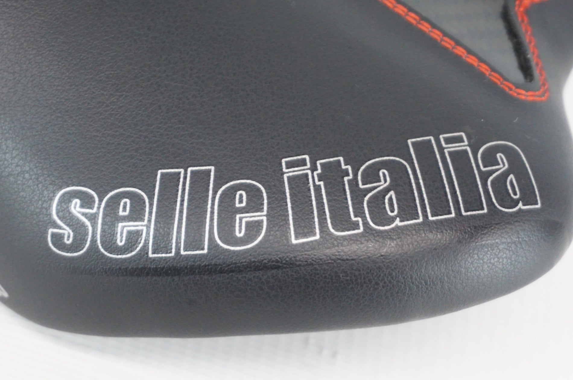 DE ROSA 「デローザ」 SELLE ITALIA SLR サドル / 阪急塚口店