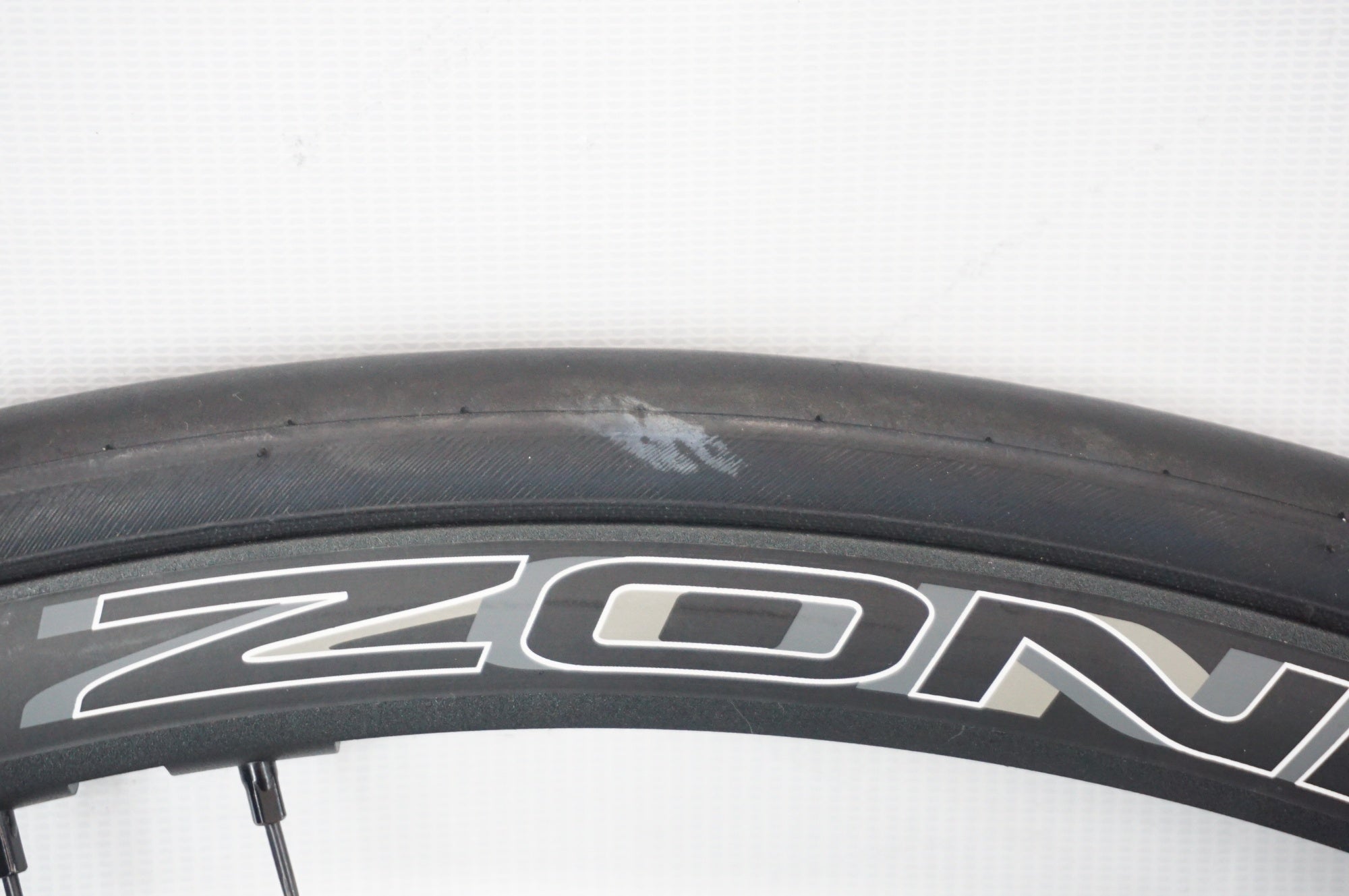 CAMPAGNOLO 「カンパニョーロ」 ZONDA DB DISC シマノ11速 ホイールセット / 阪急塚口店