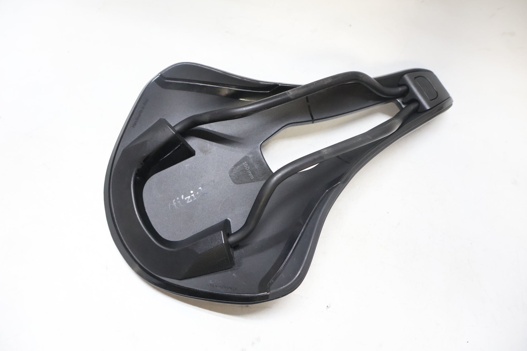 FIZIK 「フィジーク」 ARGO TEMPO R5 サドル / 高知店