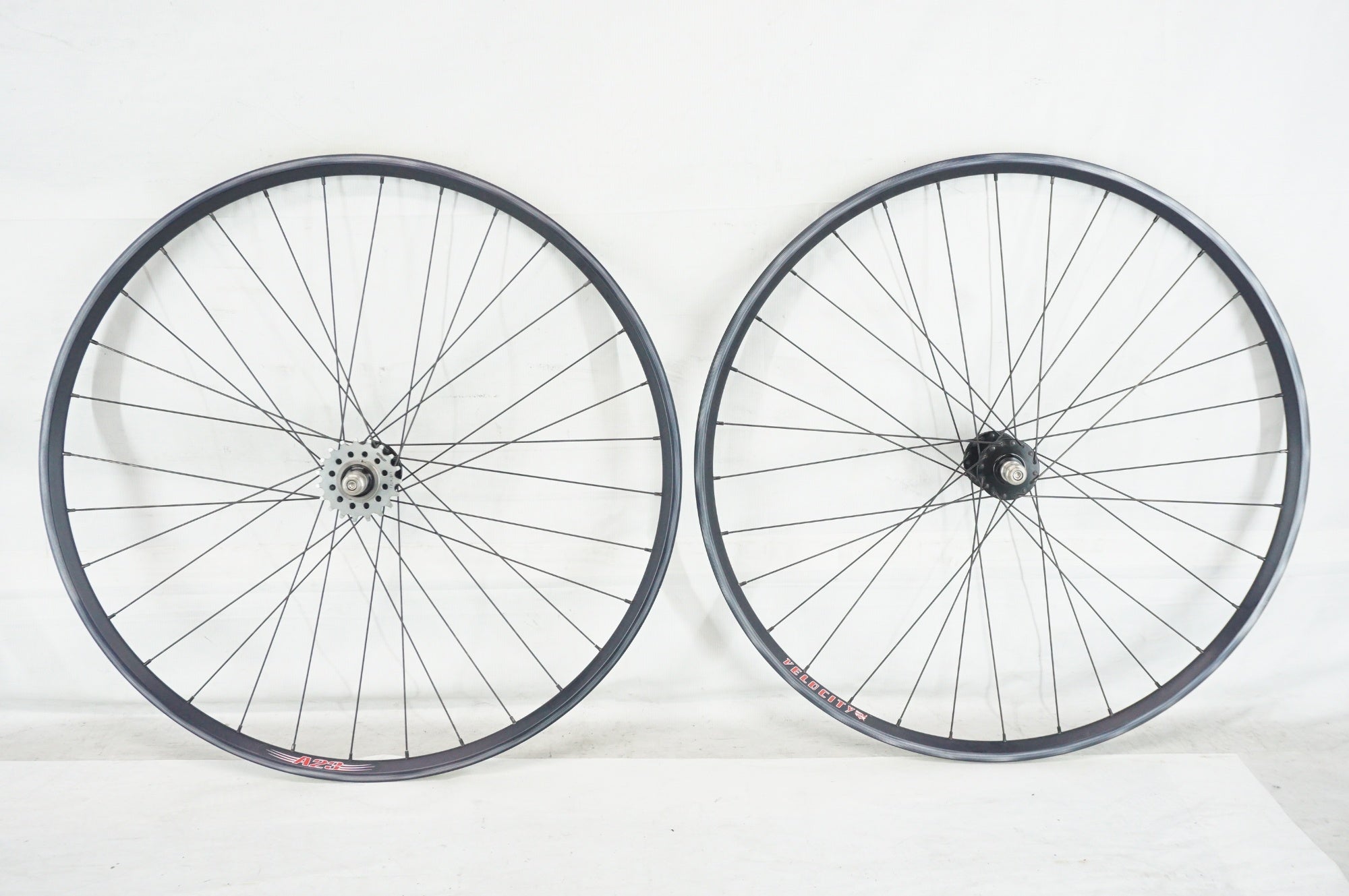 VELOCITY 「ヴェロシティ」 A23 SURLY ハブ シングル ホイールセット / 阪急塚口店