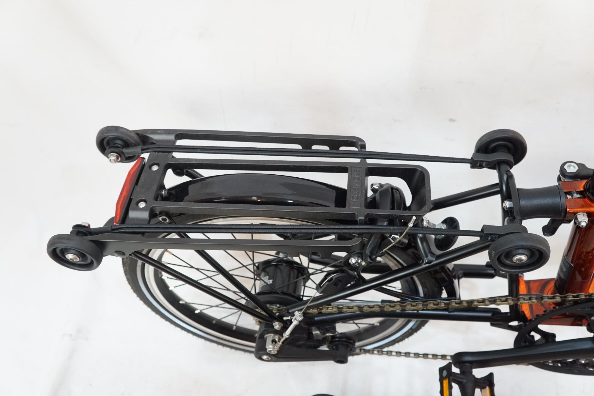 BROMPTON 「ブロンプトン」 CLINE EXPLORE WITH RACK MID BAR 2023年モデル 16インチ 折りたたみ自転車 / バイチャリ浦和ベース