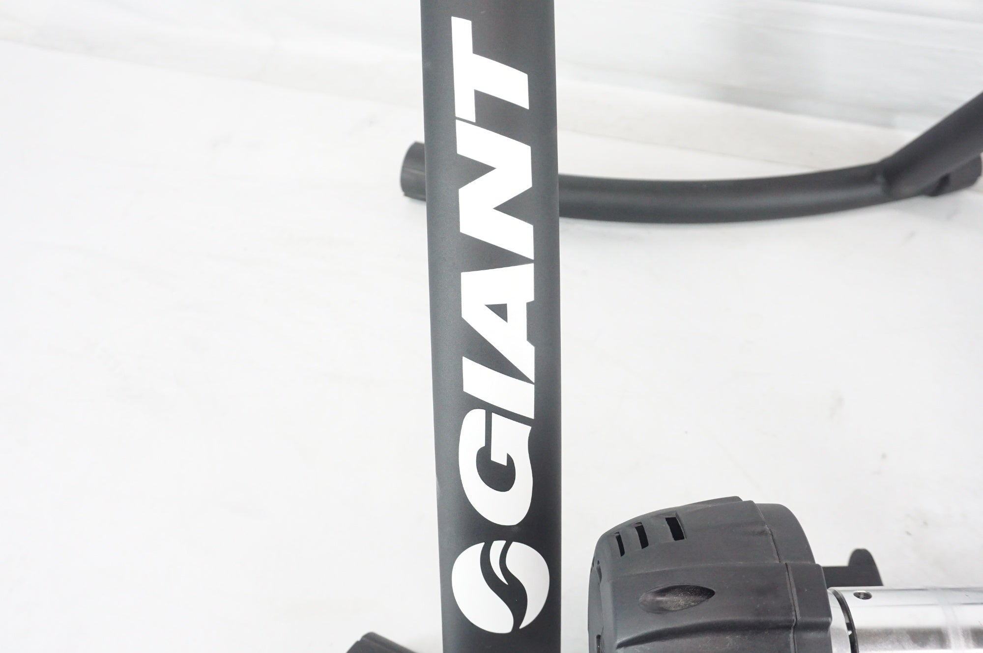 GIANT 「ジャイアント」 CYCLOTRON AUTO サイクルトレーナー / 阪急塚口店