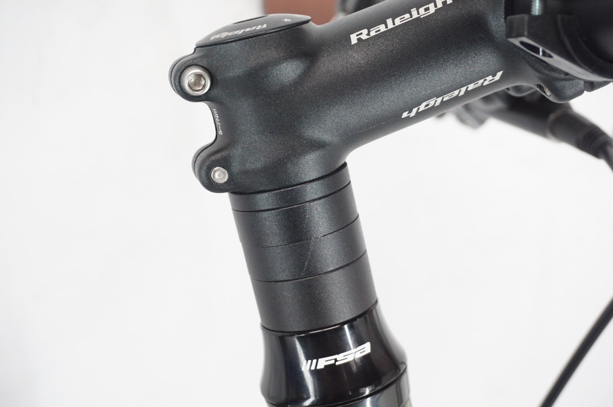 RALEIGH 「ラレー」 RFF RADFORD-F 2024年モデル クロスバイク / 阪急塚口店