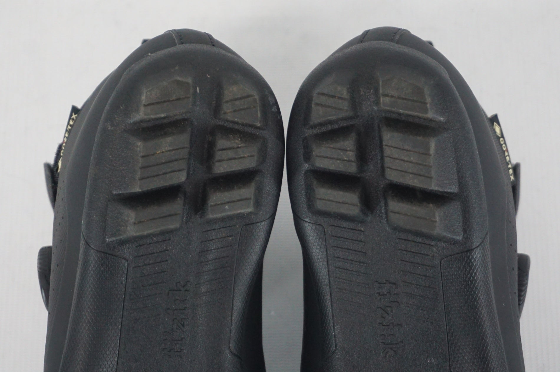 FIZIK 「フィジーク」 TERRA ARTICA GTX 27.7cm シューズ / 阪急塚口店