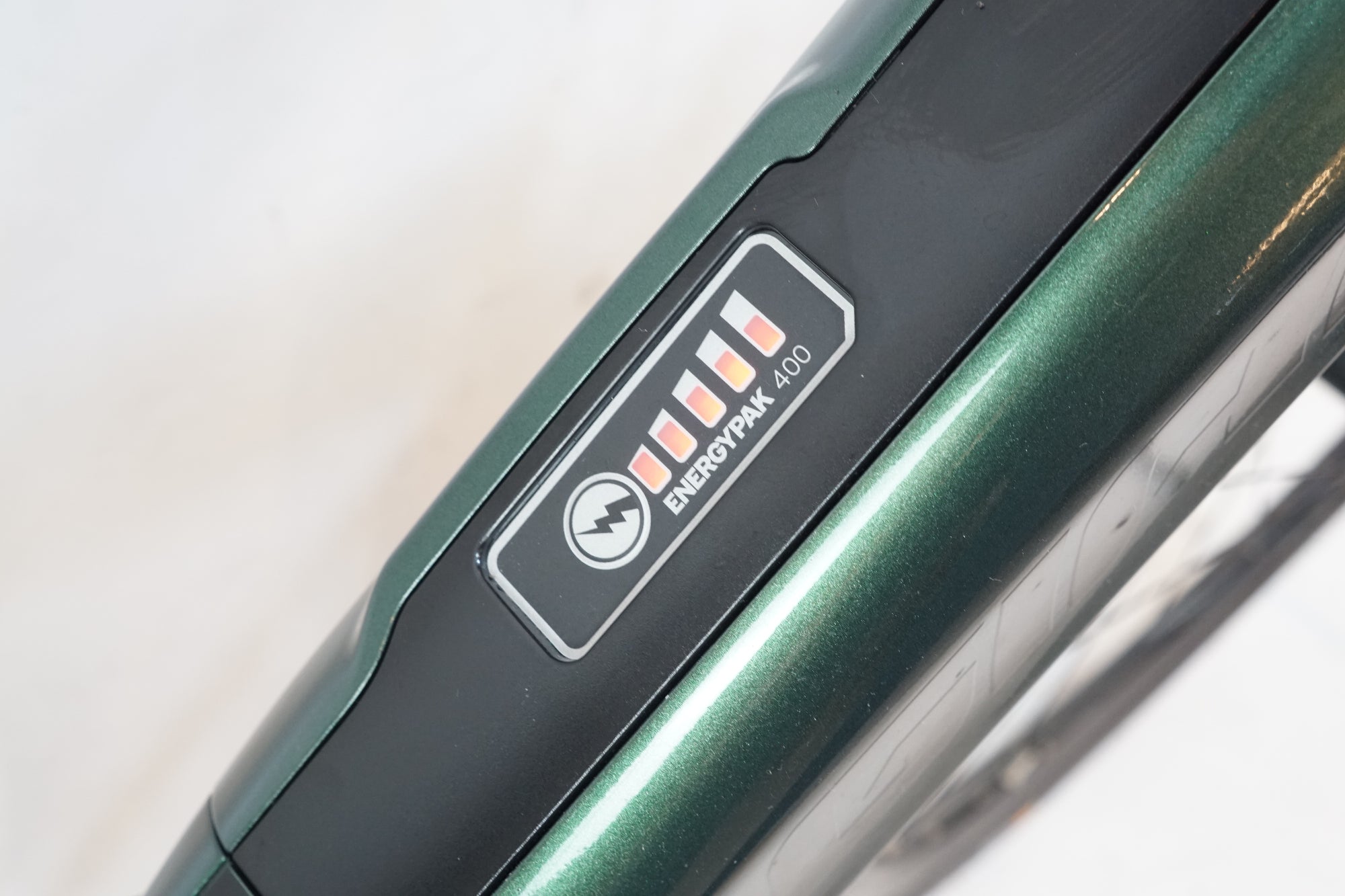 GIANT 「ジャイアント」 ESCAPE R E+ 2025年モデル e-BIKE / バイチャリ浦和ベース