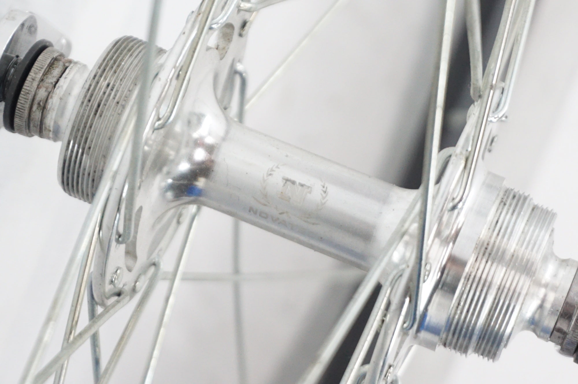 H PLUS SON 「エイチプラスサン」 リム NOVATEC ハブ シングル ホイールセット / 阪急塚口店