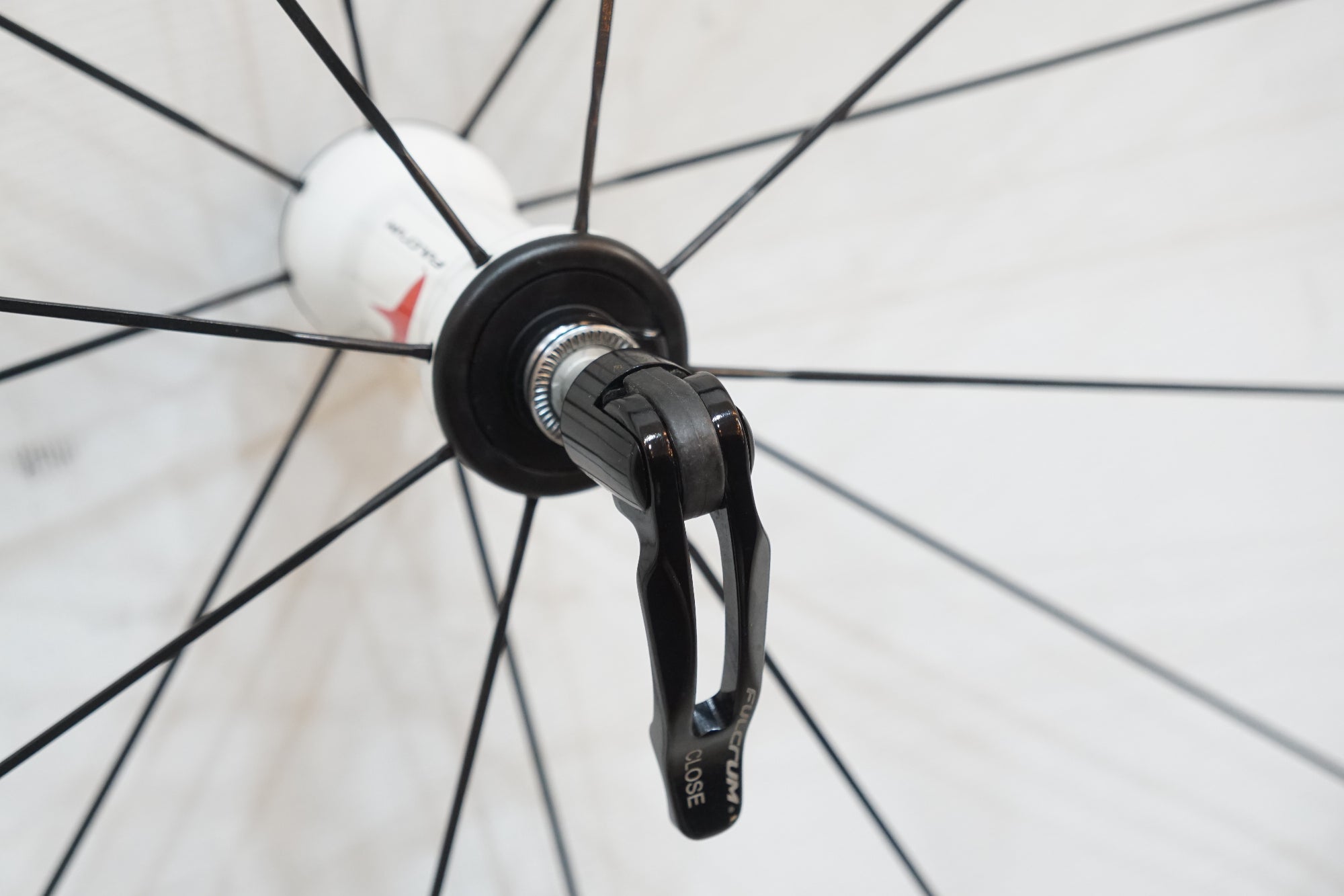 FULCRUM 「フルクラム」 RACING 3 C15 シマノ11速 ホイールセット / バイチャリ浦和ベース