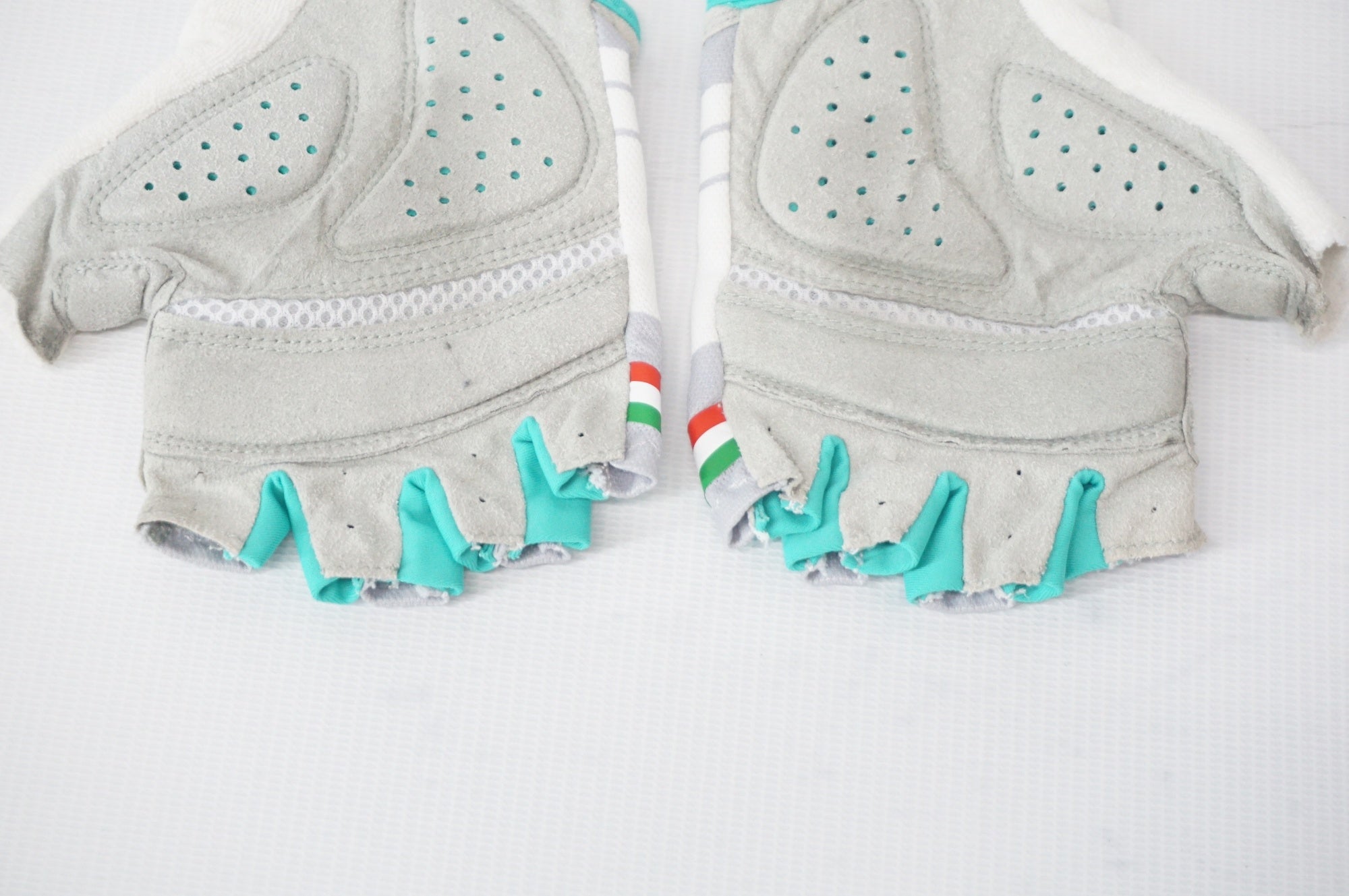 BIANCHI 「ビアンキ」 S(21-22cm)サイズ 指切りグローブ / 阪急塚口店