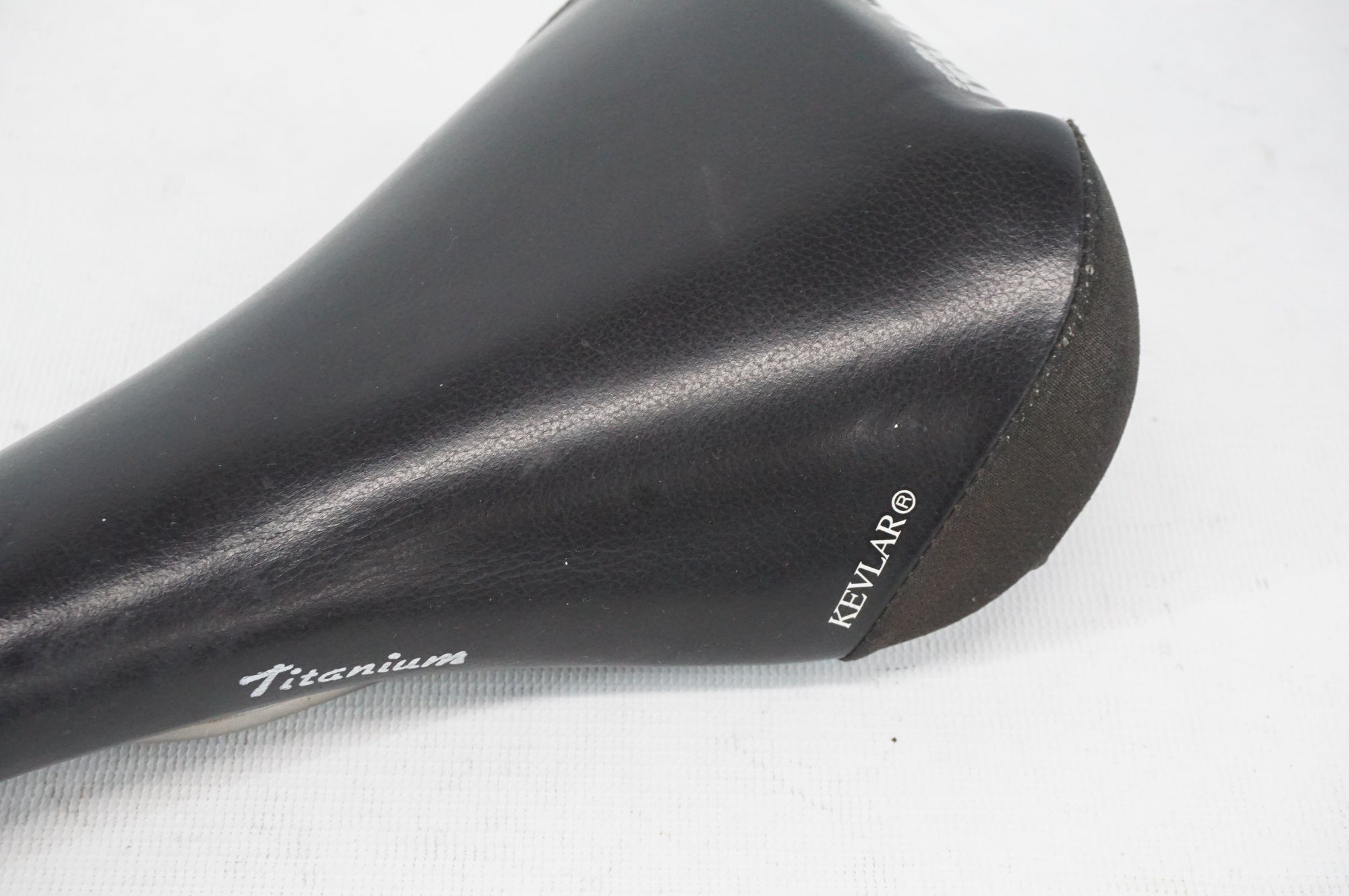 SELLE ITALIA 「セライタリア」 FLITE TITANIUM KEVLAR サドル / 阪急塚口店