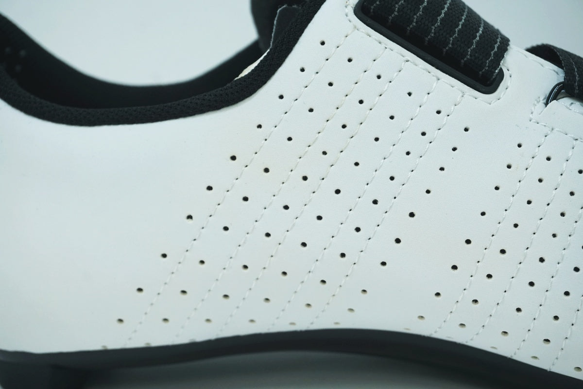 FIZIK 「フィジーク」 TEMPO R5 POWERSTRAP 27.7cm シューズ / 大阪美原北インター店