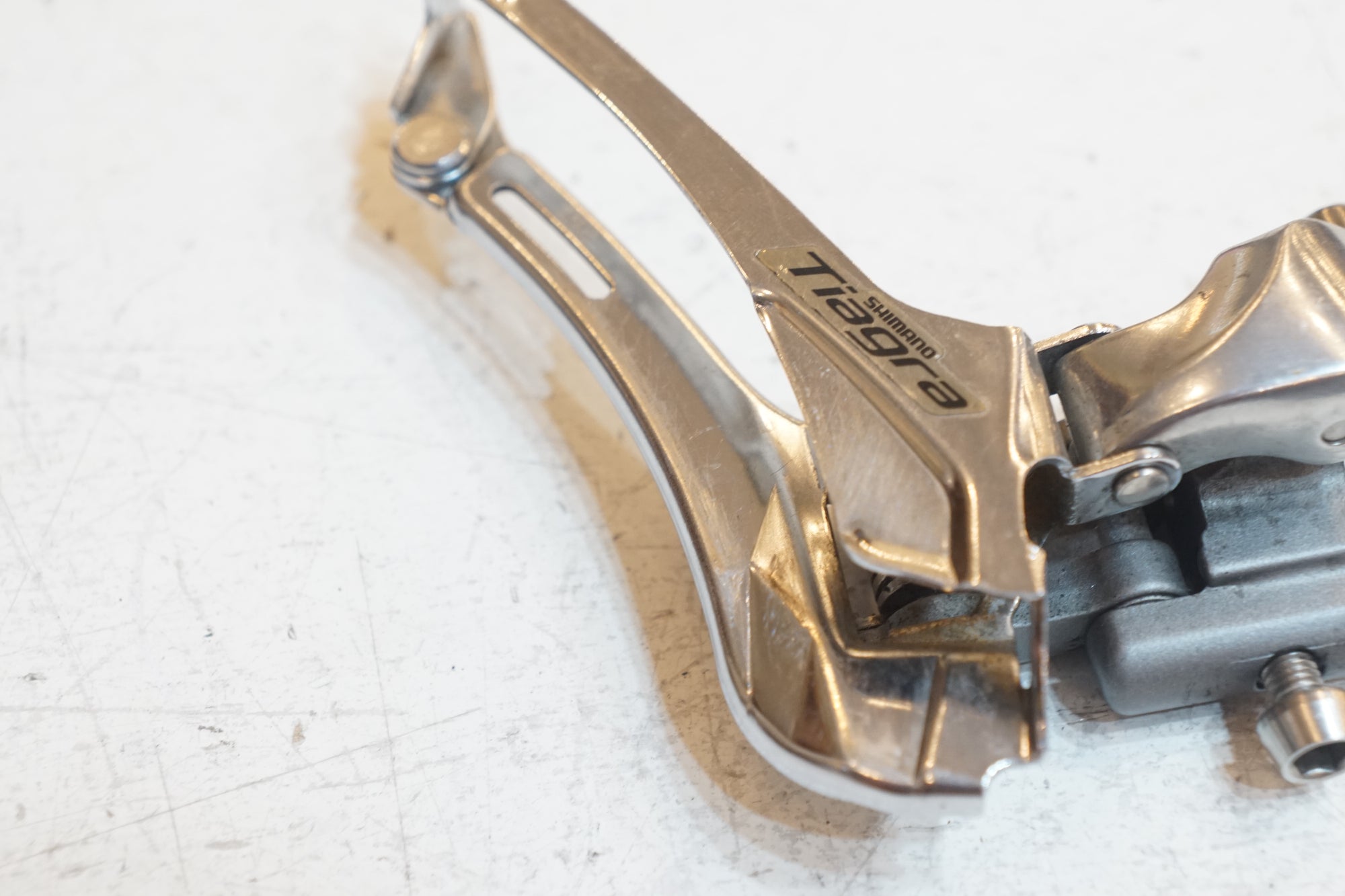 SHIMANO 「シマノ」 TIAGRA FD-4600 フロントディレイラー / バイチャリ浦和ベース