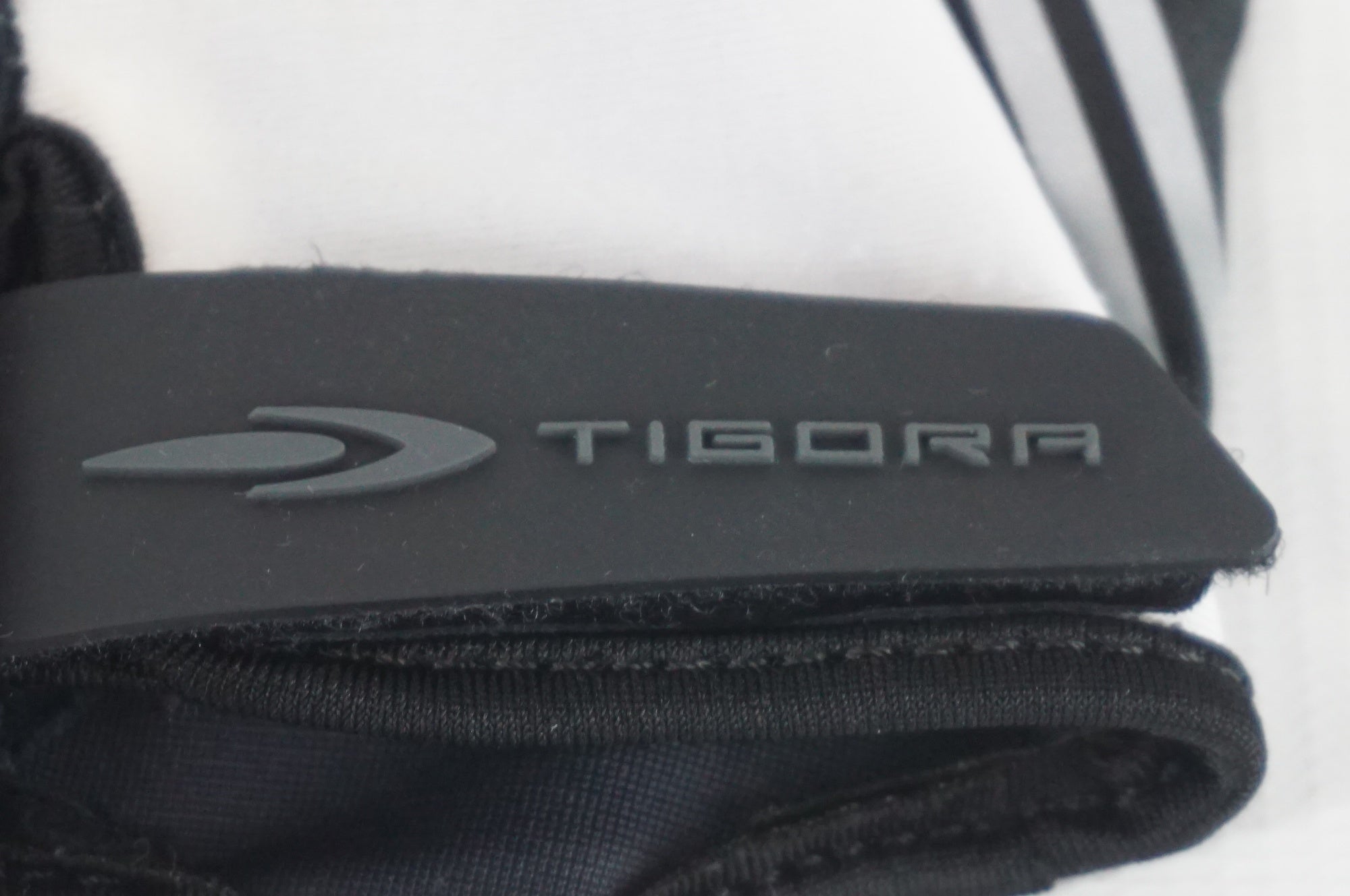 TIGORA 「ティゴラ」 Mサイズ サイクルグローブ / 阪急塚口店
