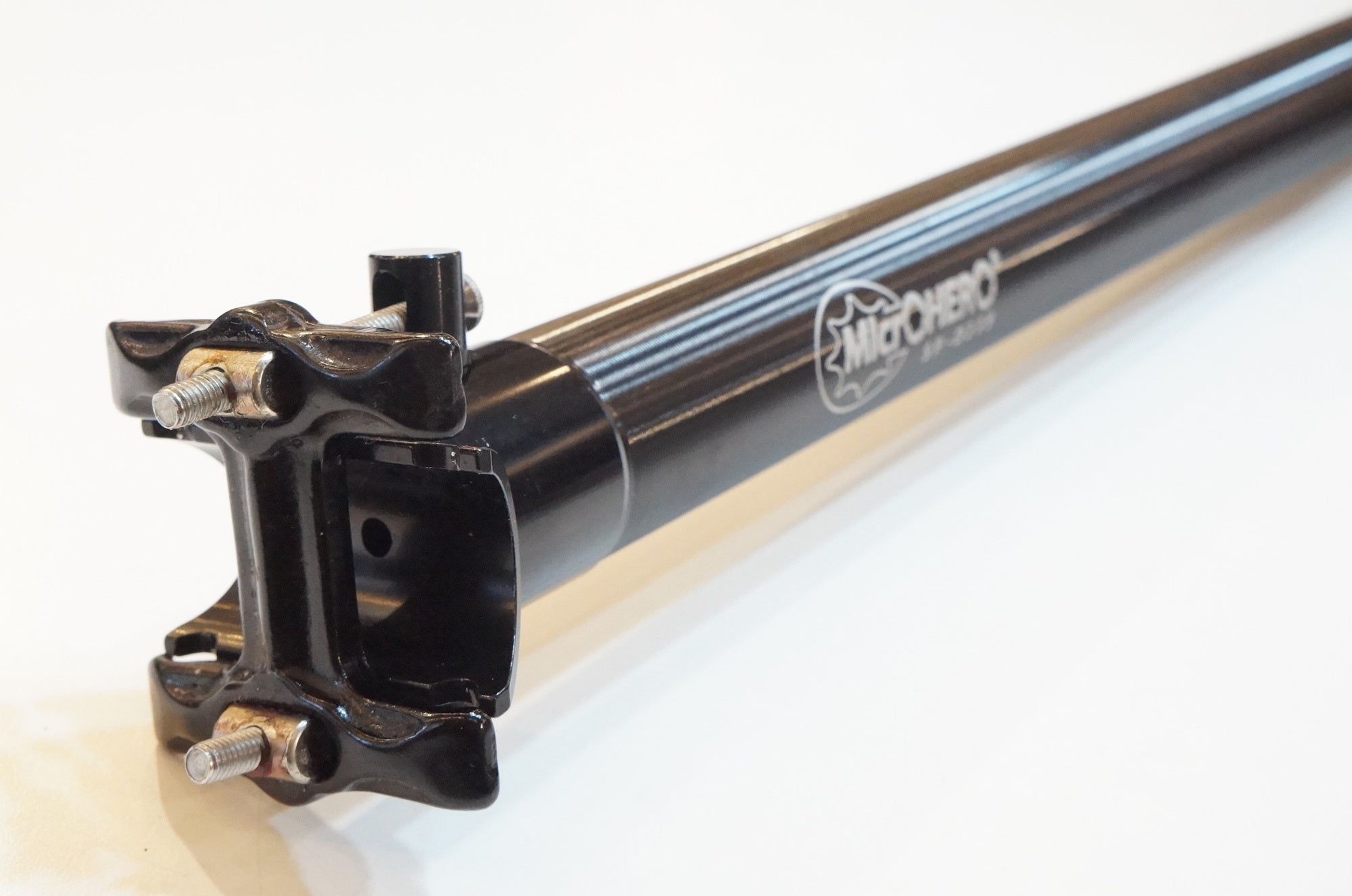 MICROHERO 「マイクロヒーロー」 SP-D339 600mm φ33.9 シートポスト / バイチャリ浦和ベース