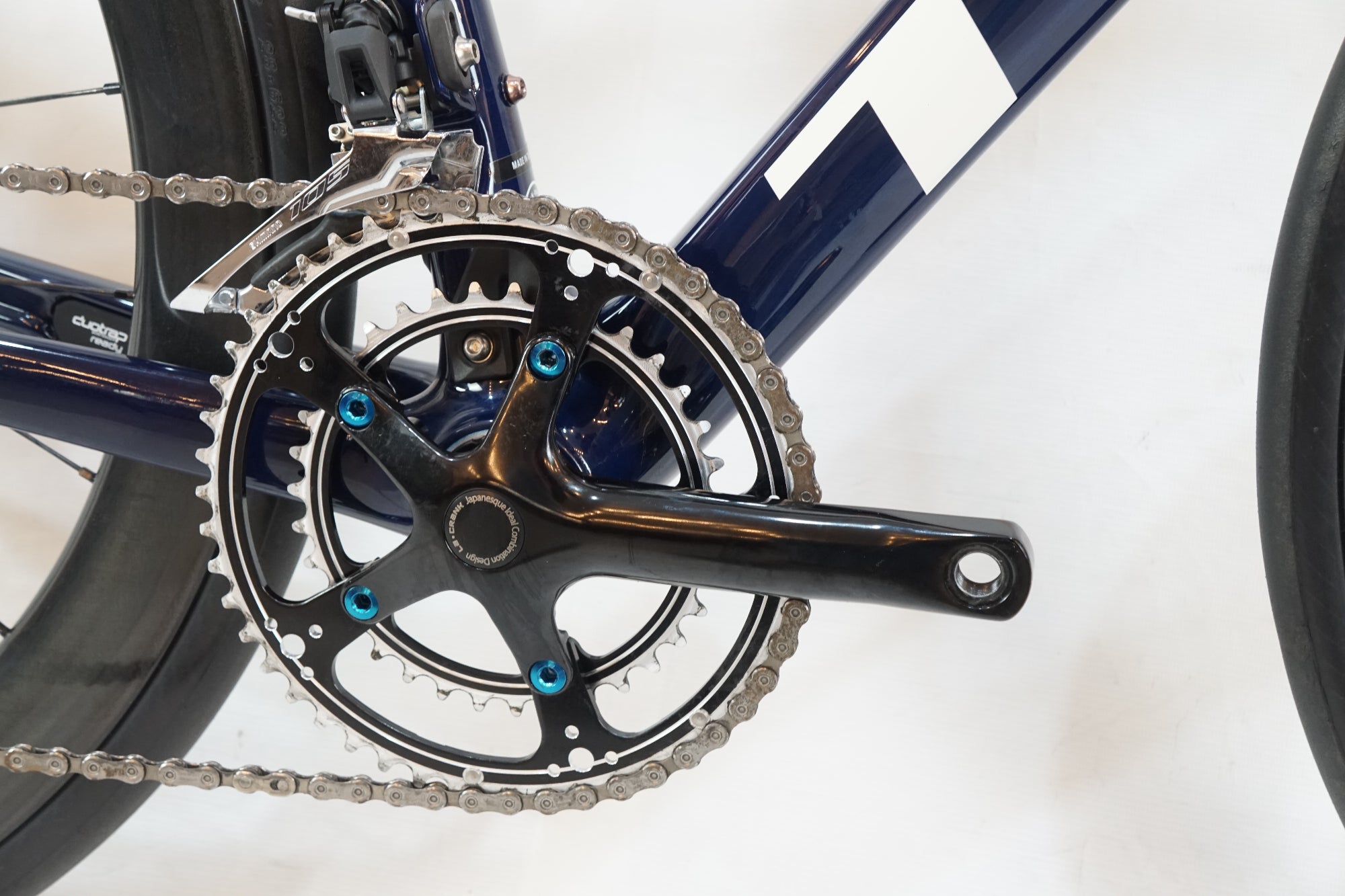 TREK 「トレック」 EMONDA SL5 2024年モデル ロードバイク / バイチャリ浦和ベース