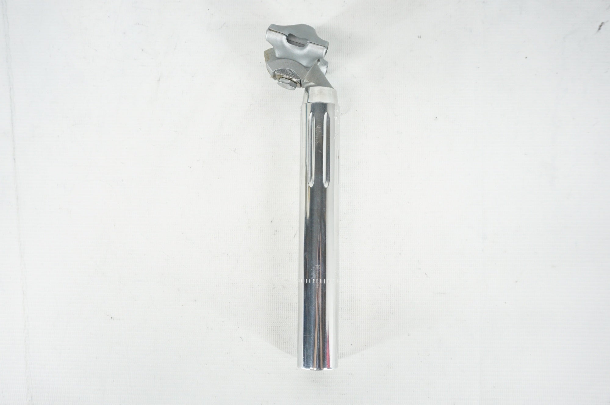 CAMPAGNOLO 「カンパニョーロ」 SUPER RECORD 50周年 Φ27.2 215mm シートポスト / 阪急塚口店