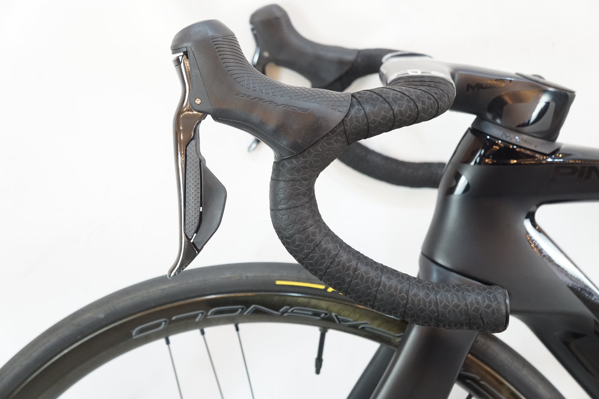 PINARELLO 「ピナレロ」 DOGMA F12 DISK 2021年モデル ロードバイク / バイチャリ浦和ベース