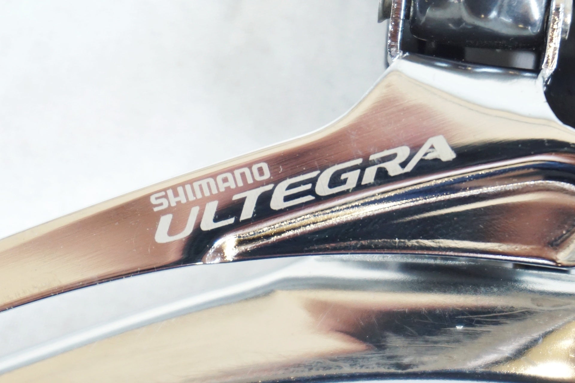 SHIMANO 「シマノ」 ULTEGRA FD-6700 フロントディレイラー / 有明ガーデン店