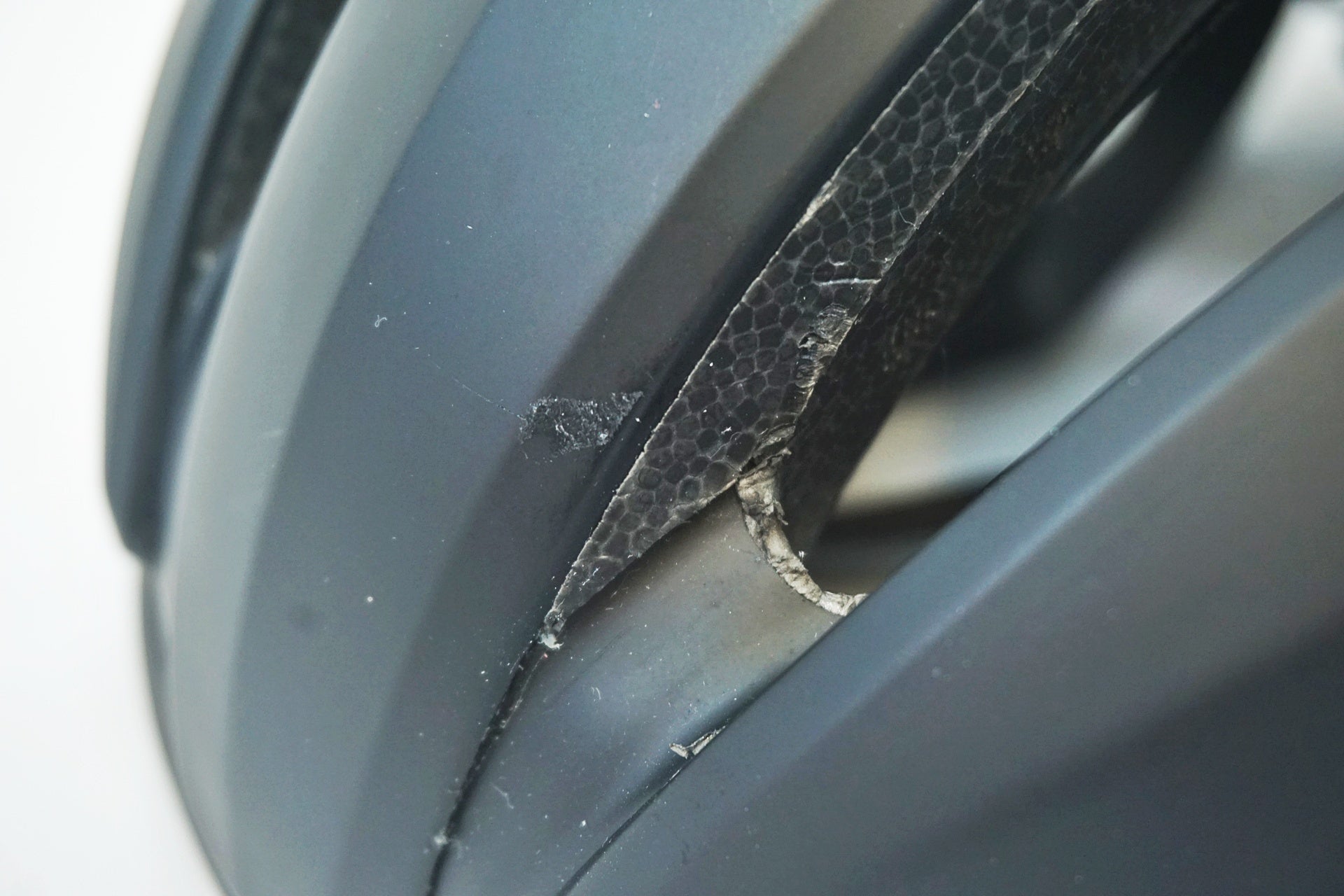 CRNK 「クランク」 ARTICA Mサイズ ヘルメット / 有明ガーデン店