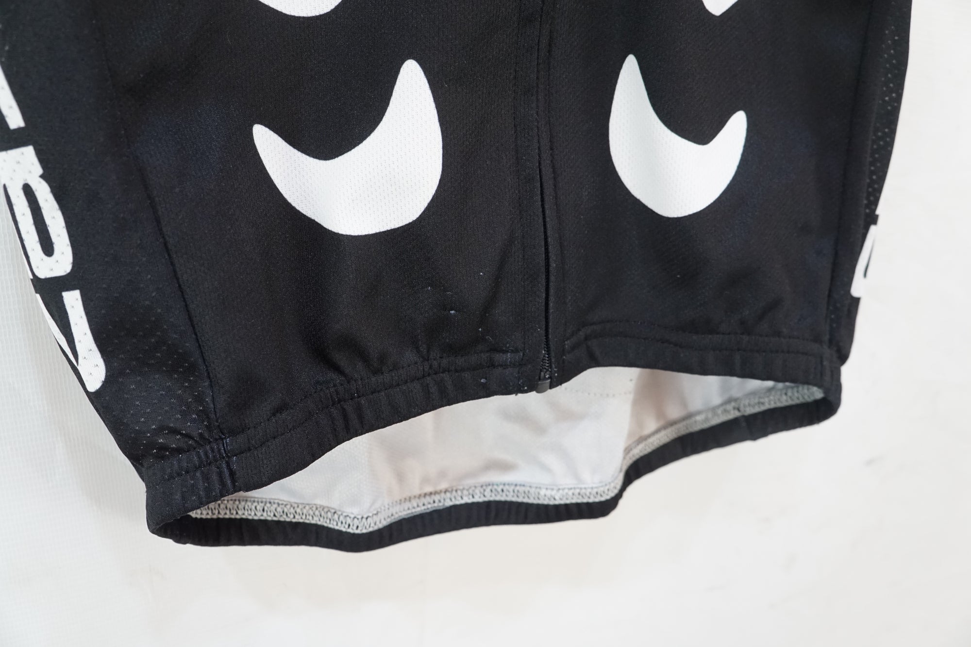 CASTELLI 「カステリ」 Sサイズ ジャージ / バイチャリ浦和ベース