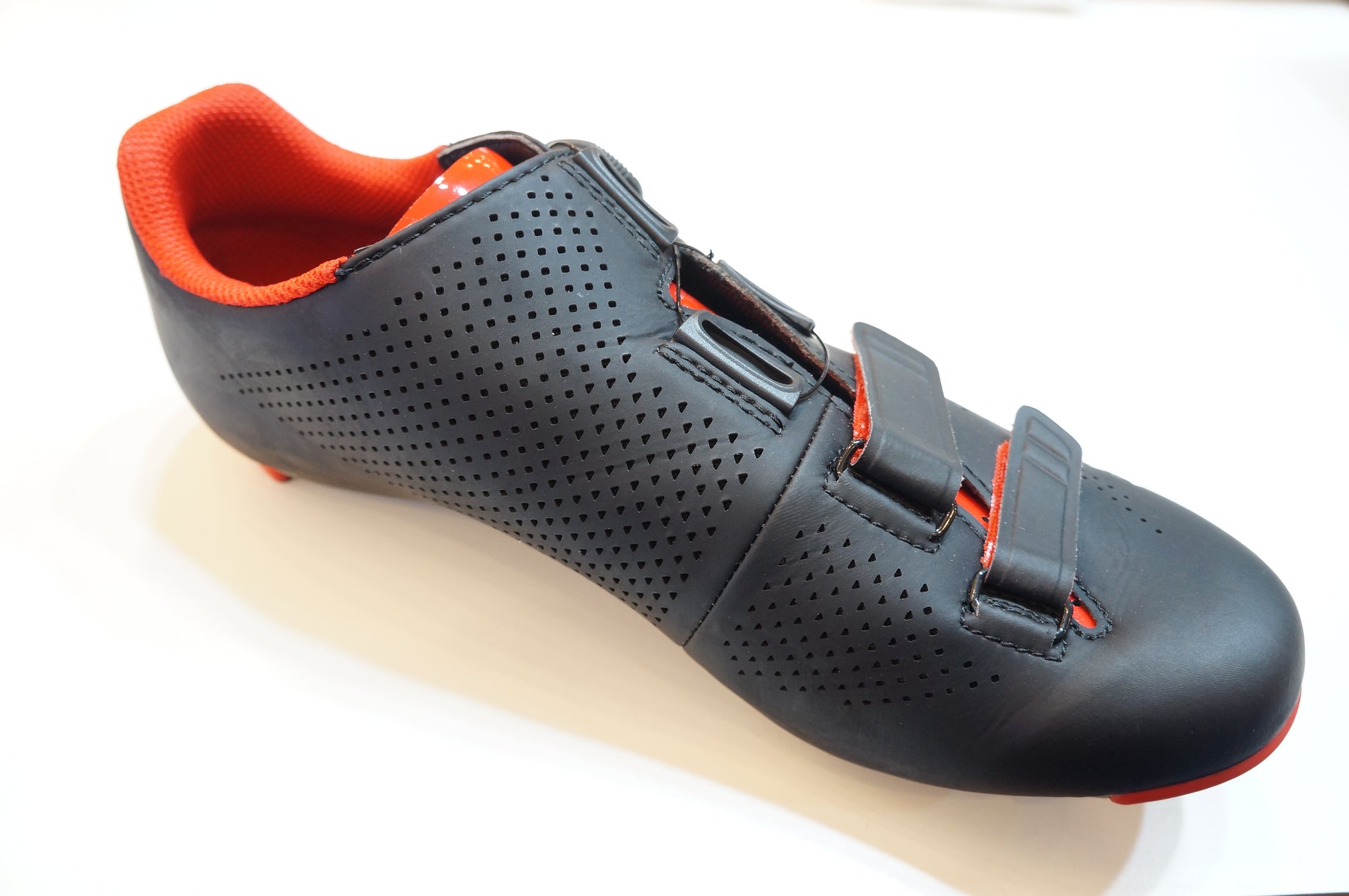 FIZIK 「フィジーク」 R4 26.7cm ビンディングシューズ / バイチャリ浦和ベース