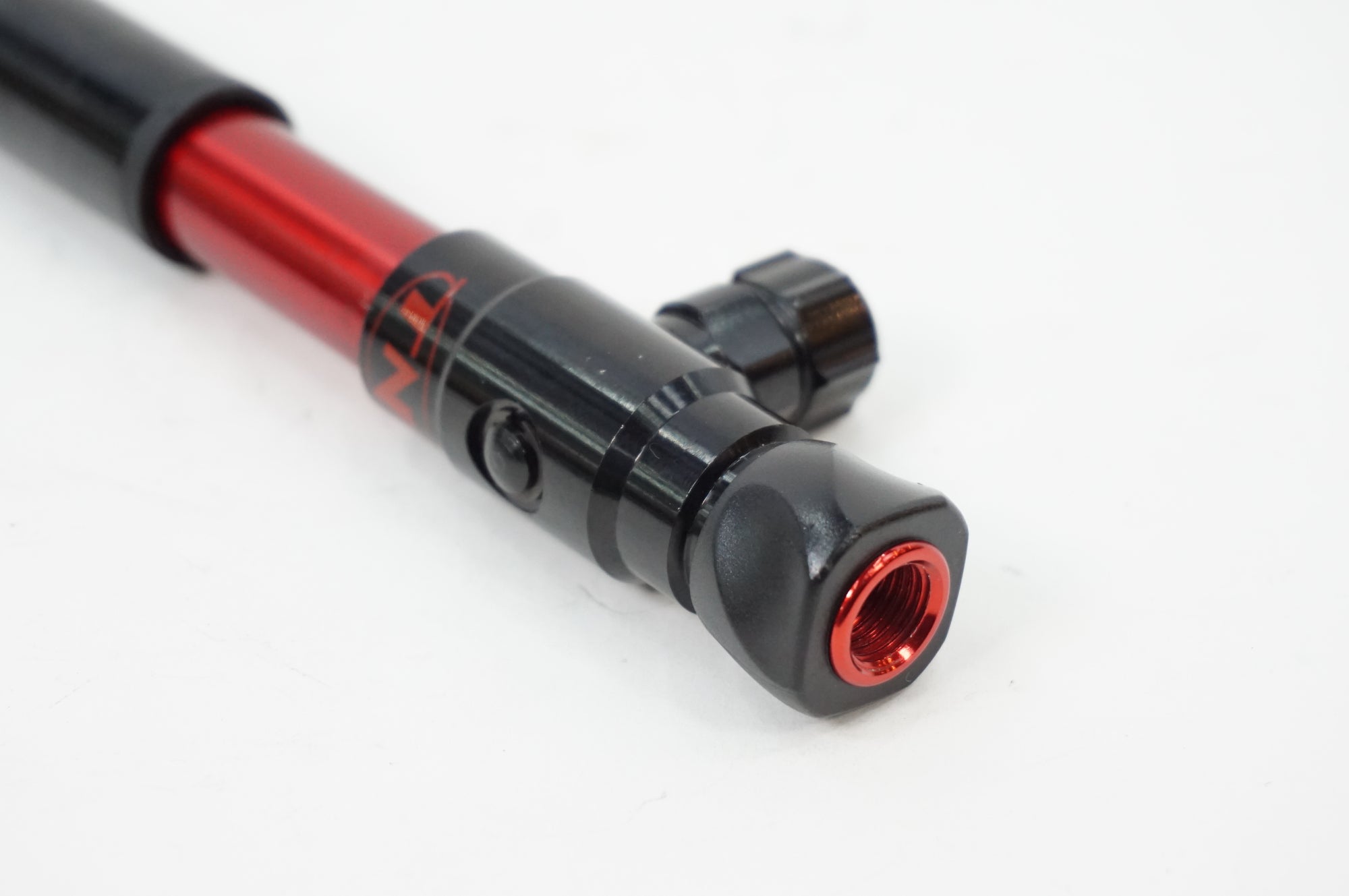 TNI 「ティーエヌアイ」 ハイブリッドポンプ 携帯ポンプ / 川越店