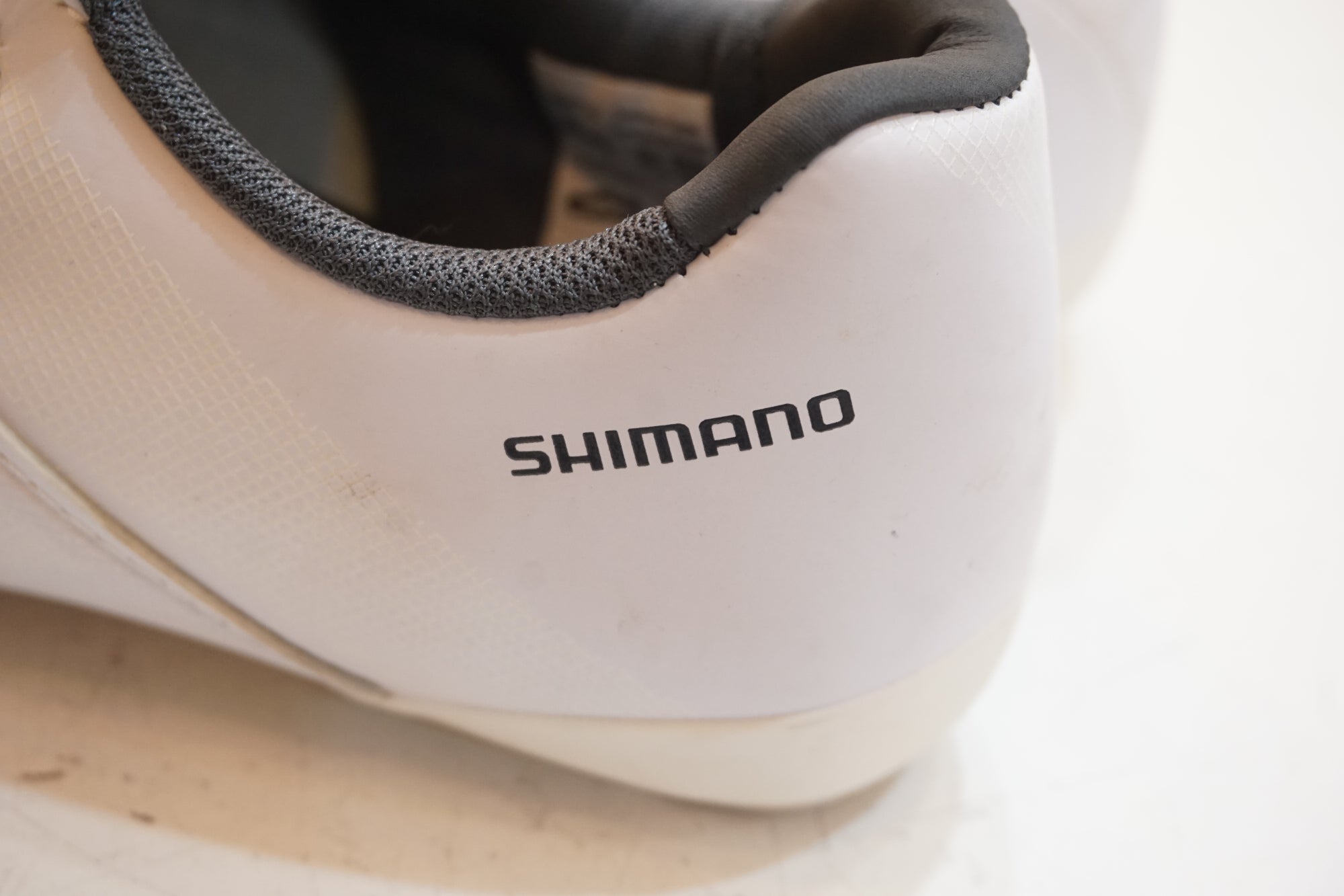 SHIMANO 「シマノ」 RC3 23.2cm シューズ / バイチャリ浦和ベース