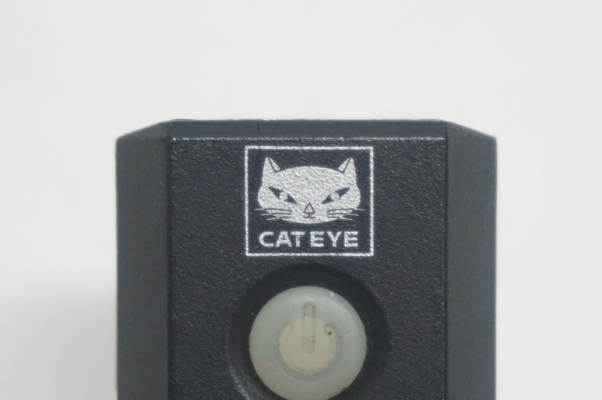 CATEYE 「キャットアイ」 AMPP300 フロントライト / 福岡店