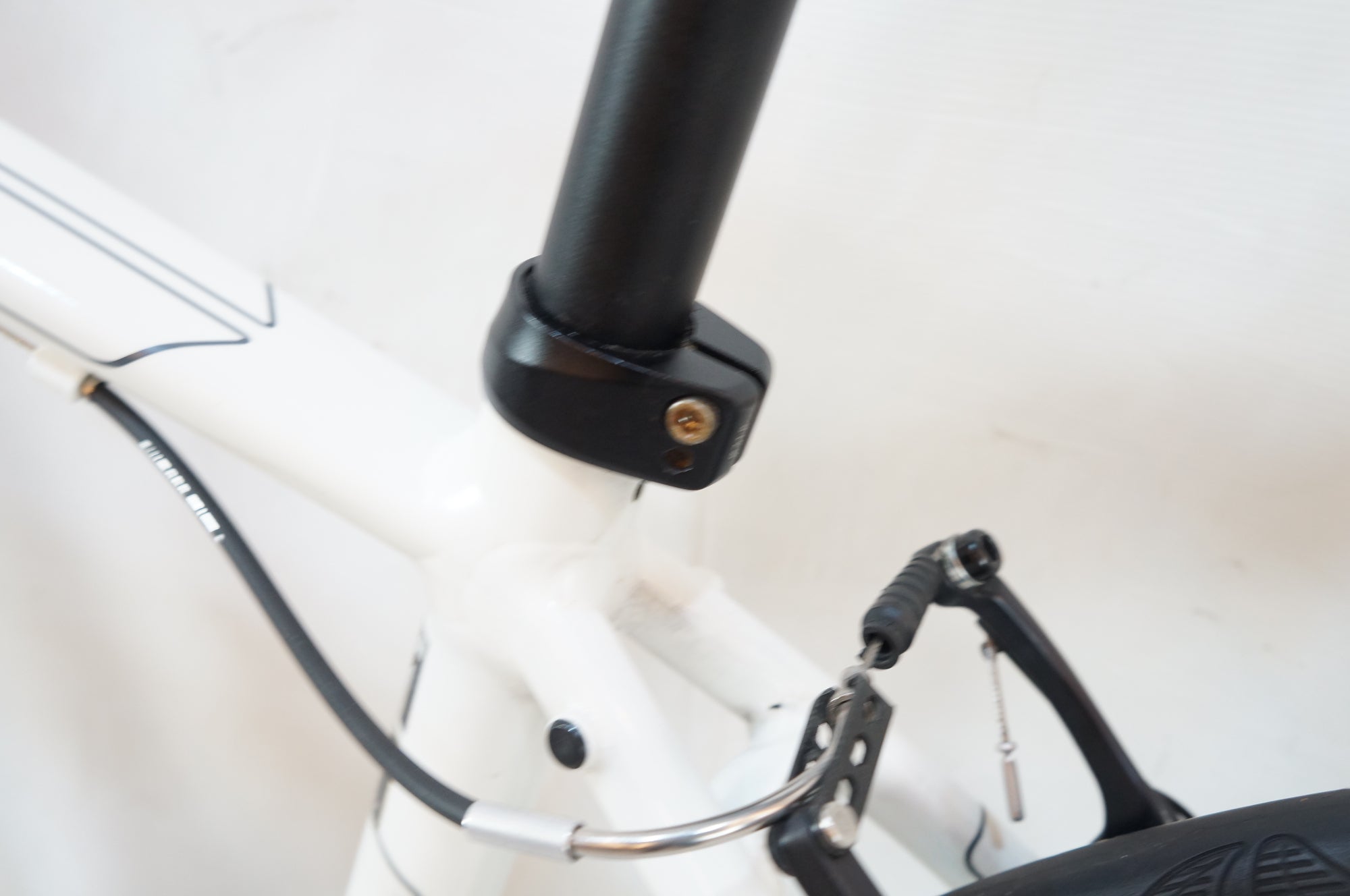 GIANT 「ジャイアント」 ESCAPE RX1 2015年モデル クロスバイク / バイチャリ浦和ベース