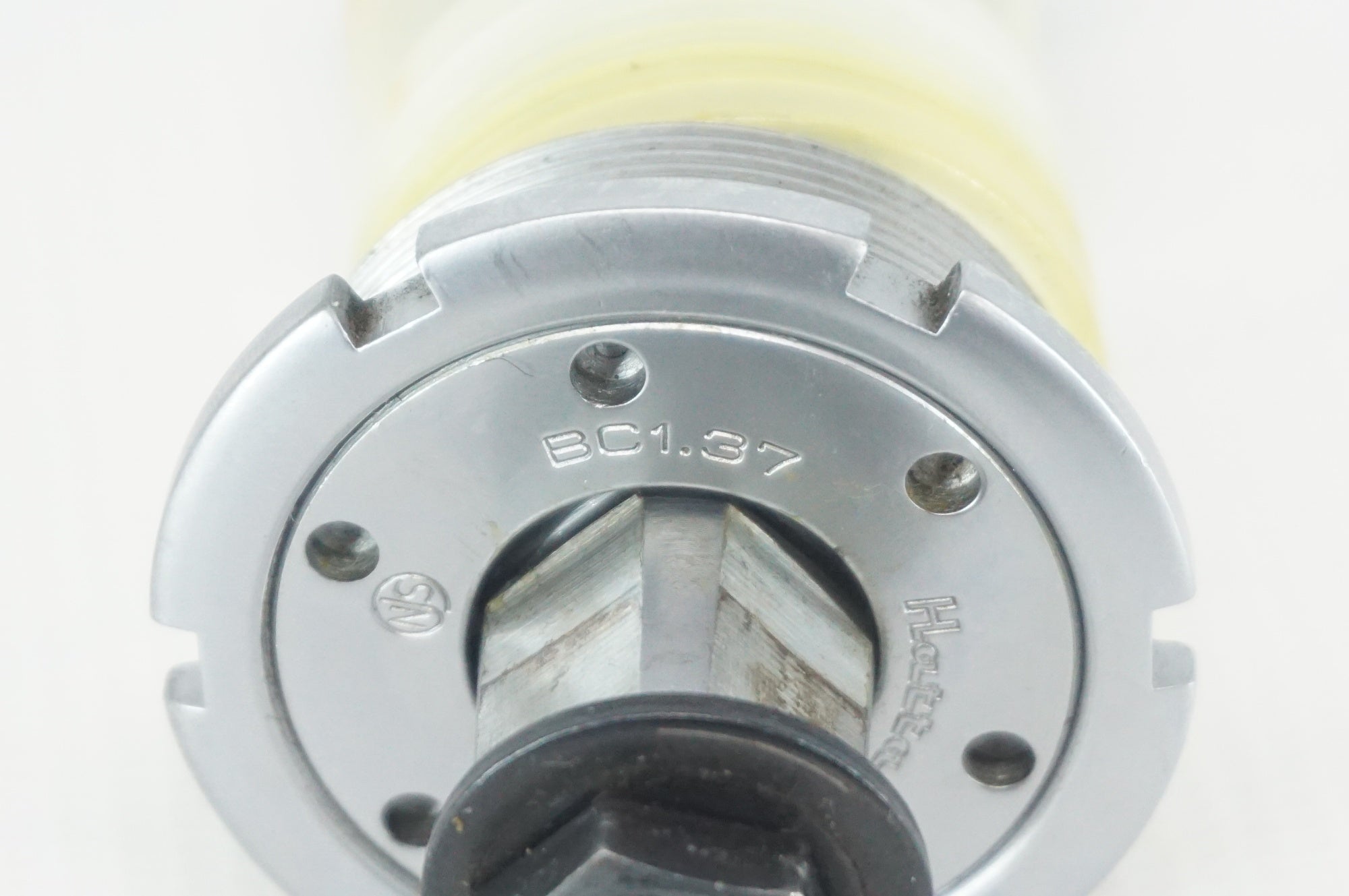 HATTA 「ハッタ」 R9400 NJS 110mm ボトムブラケット / 阪急塚口店