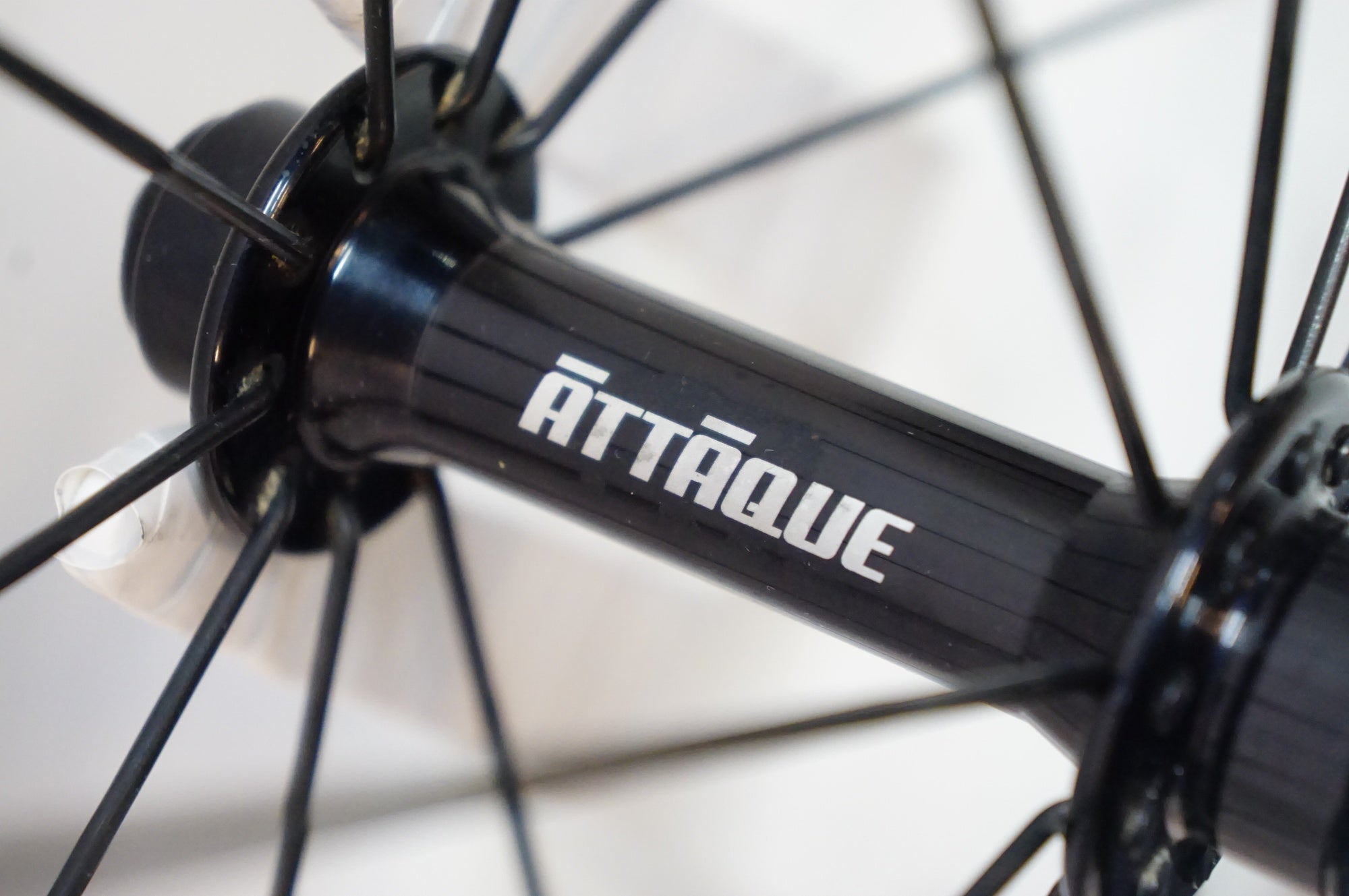 ATTAQUE 「アタッキ」 45 シマノ11速 ホイールセット / 熊谷本店