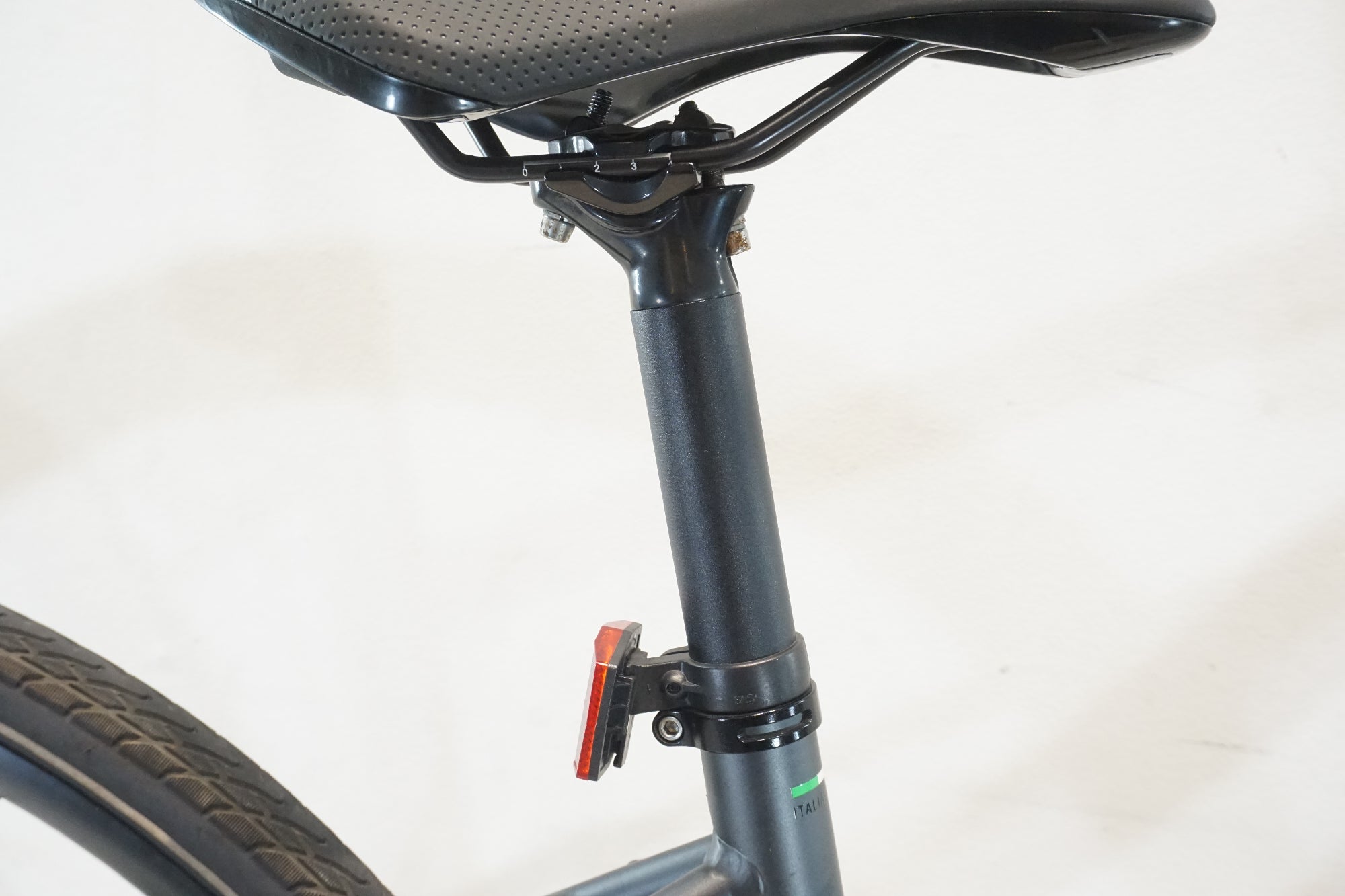 BIANCHI 「ビアンキ」 C-SPORT2 DISC 2022年モデル クロスバイク / 横浜戸塚店