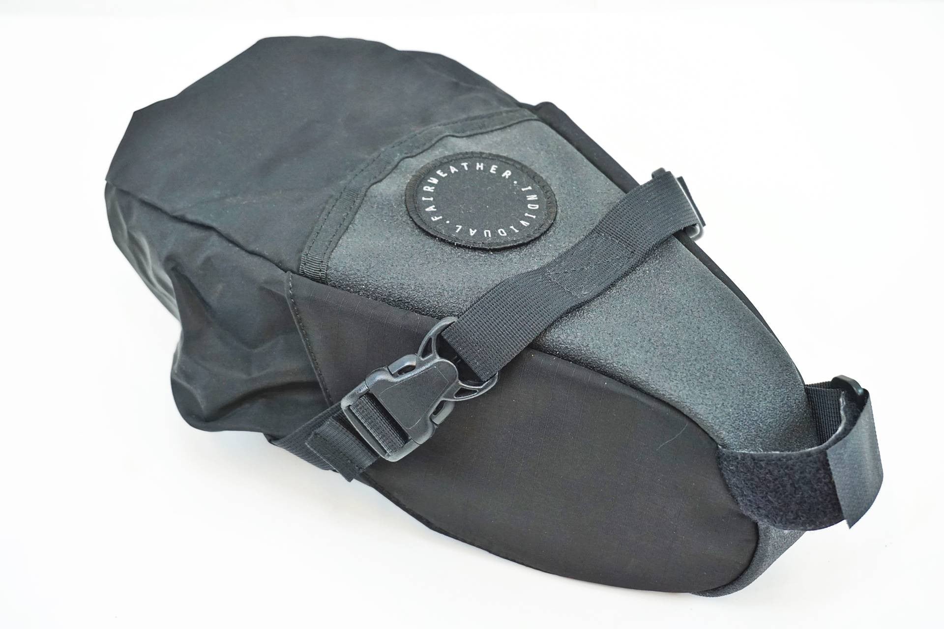 FAIRWEATHER サドルバッグ オリーブグリーン FAIRWEATHER サドルバッグ オリーブグリーン