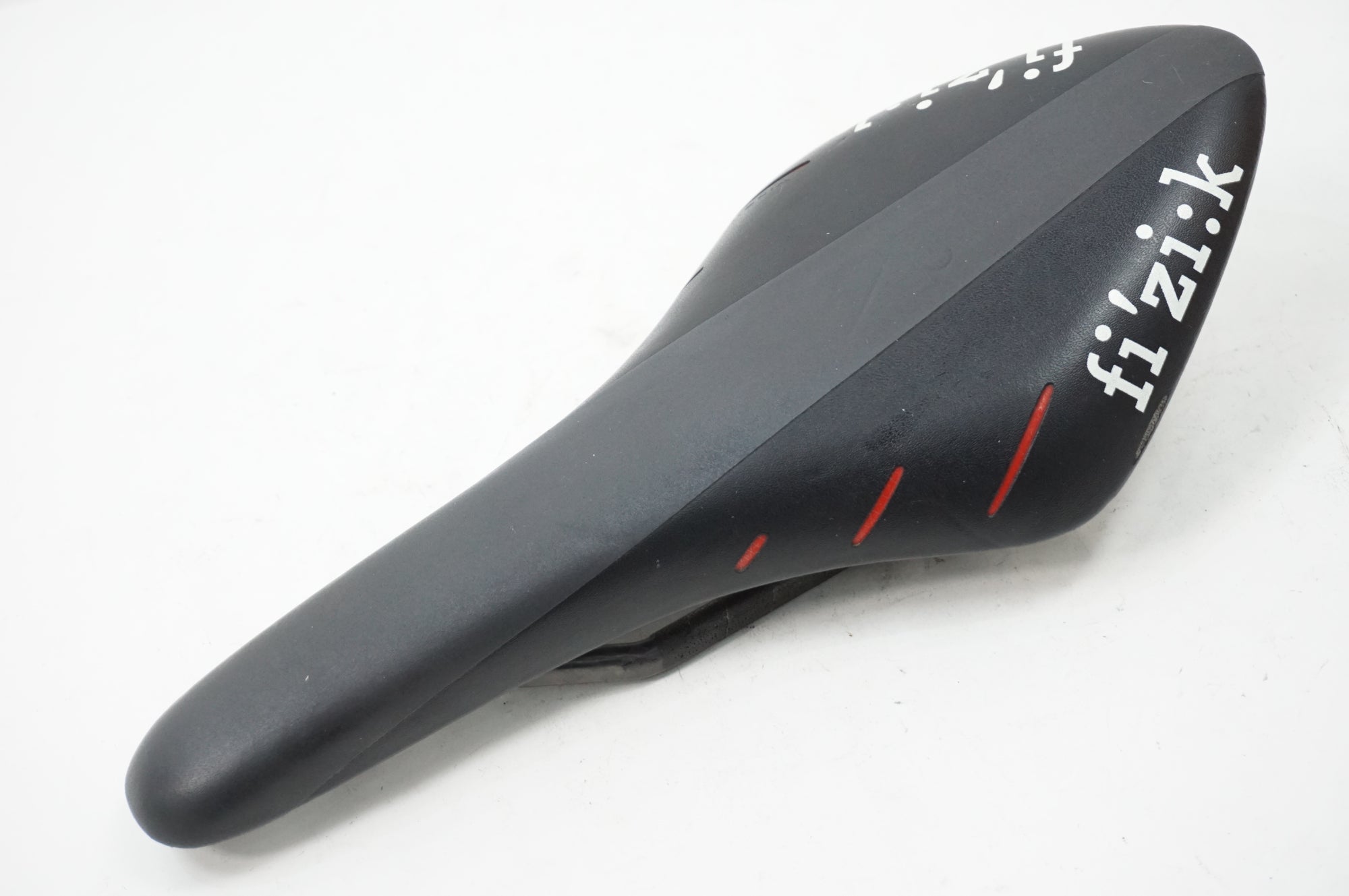 FIZIK 「フィジーク」 ARIONE R3 BRAIDED サドル / 川越店