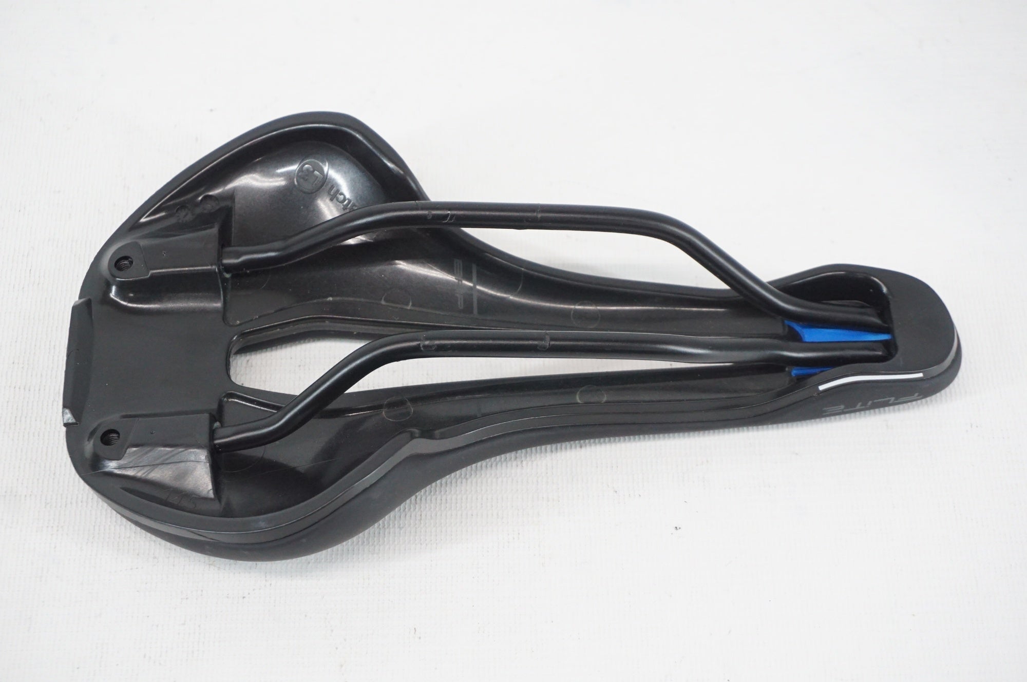 SELLE ITALIA 「セライタリア」 FLITE BOOST サドル / 阪急塚口店