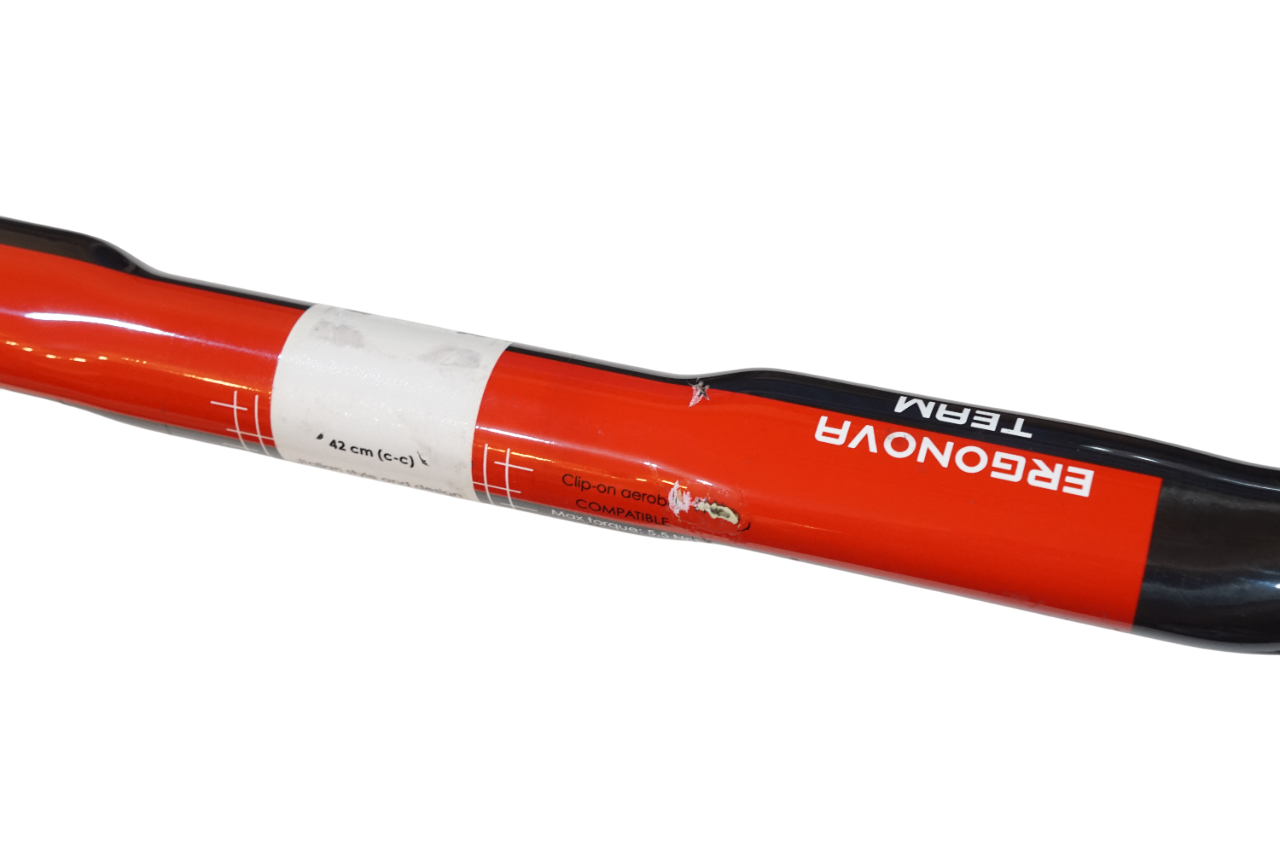 3T 「スリーティー」 ERGONOVA TEAM φ31.8 420mm ハンドル / バイチャリ浦和ベース