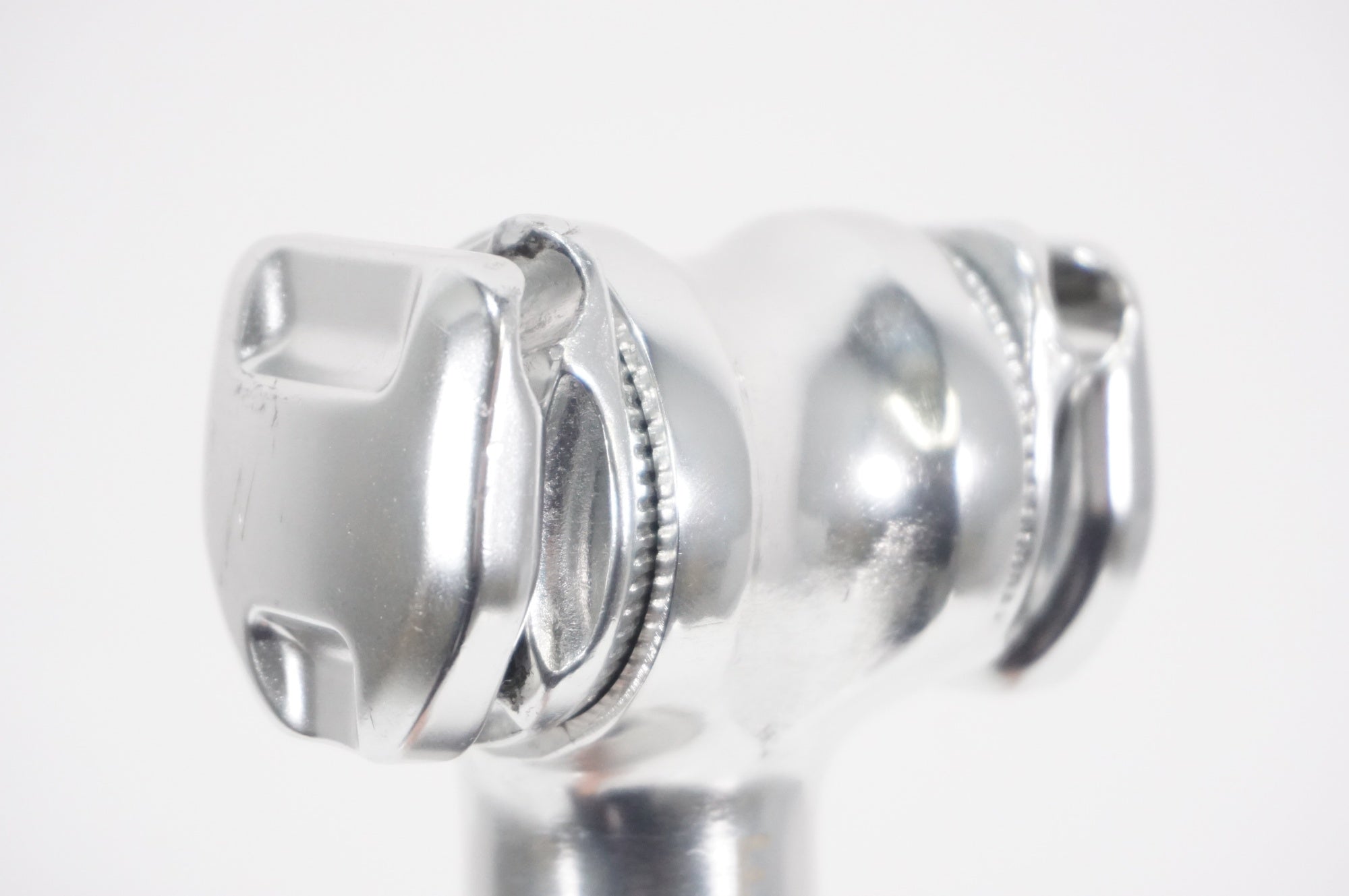 ECLAT 「エクラー」 EXILE RAIL φ25.4 200mm シートポスト / AKIBA店
