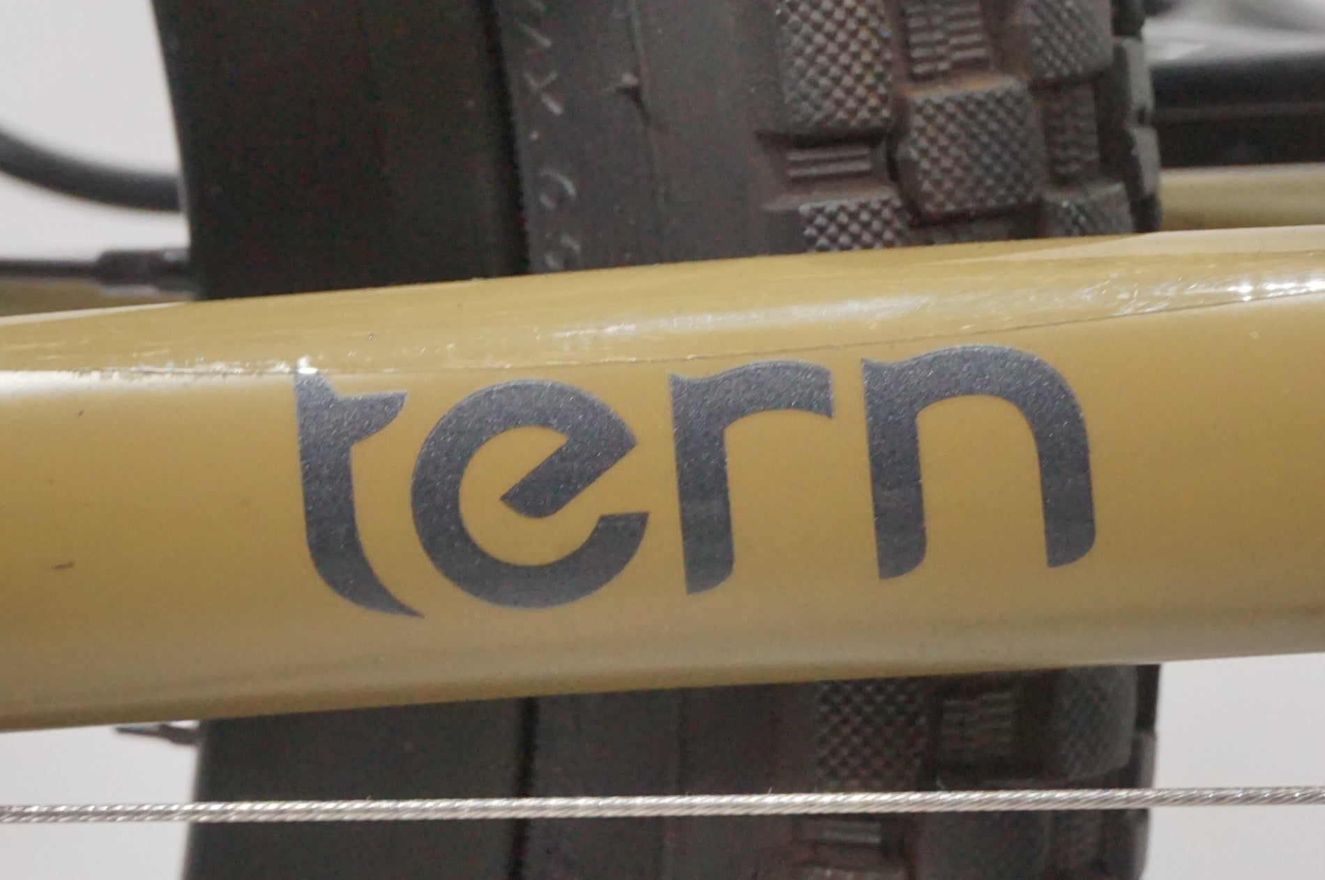 TERN 「ターン」 AMP F1 2023年モデル 20インチ ミニベロ / AKIBA店