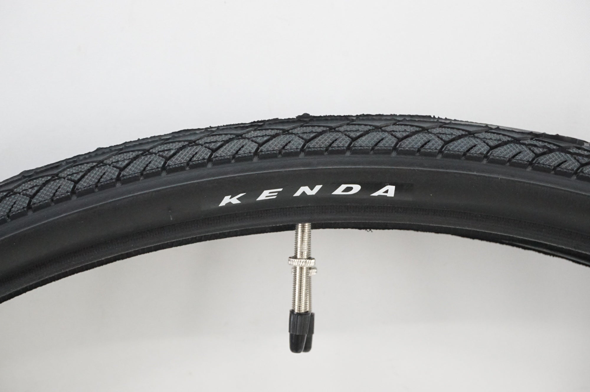 KENDA 「ケンダ」 700×38C-28C-1 5/8×1 1/2 タイヤチューブセット / 大宮店