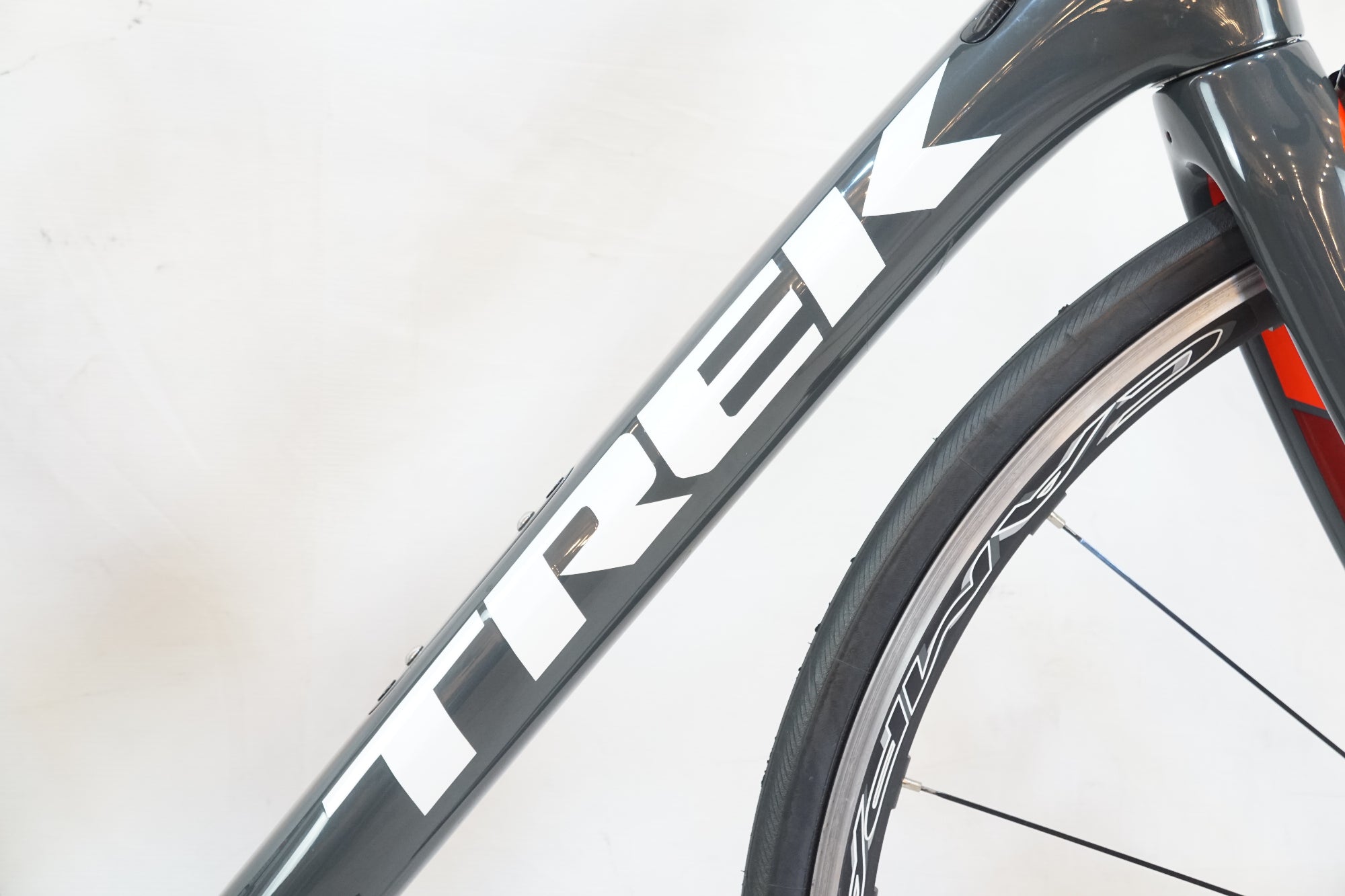 TREK 「トレック」 DOMANE SL5 2018年モデル ロードバイク / バイチャリ浦和ベース