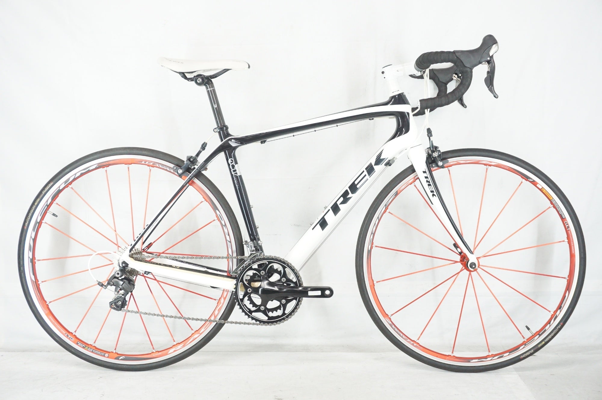 トレック　Domane4.5  2013モデル　カーボンフレーム　箱付き TREK 「トレック」 DOMANE 4.5 2013年モデル ロードバイク / 阪急塚口
