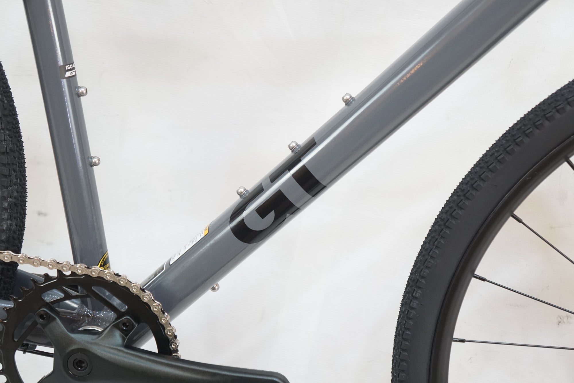 GT 「ジーティー」 GRADE ALLOY SPORTS 2025年モデル ロードバイク / バイチャリ浦和ベース