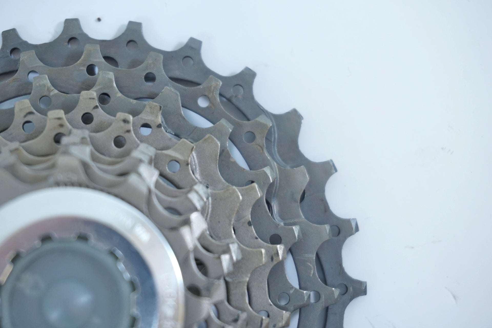 SHIMANO 「シマノ」 DURA-ACE CS-7700 12-27T スプロケット / 有明ガーデン店