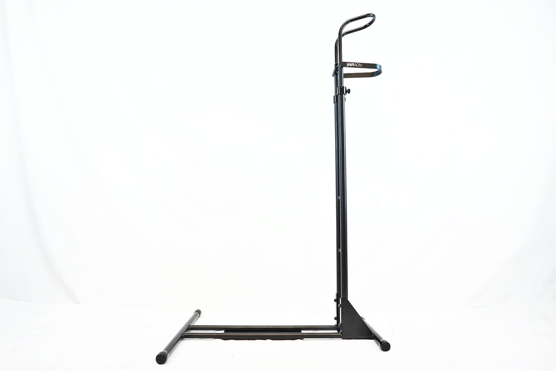 IWA 「イワ」 A01V ディスプレイスタンド / 有明ガーデン店