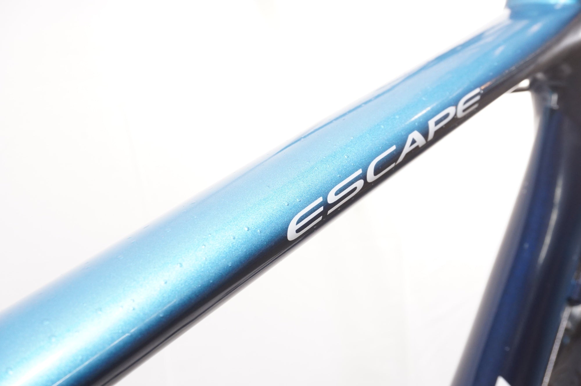 GIANT 「ジャイアント」 ESCAPE R3 2019年モデル クロスバイク / 中目黒店