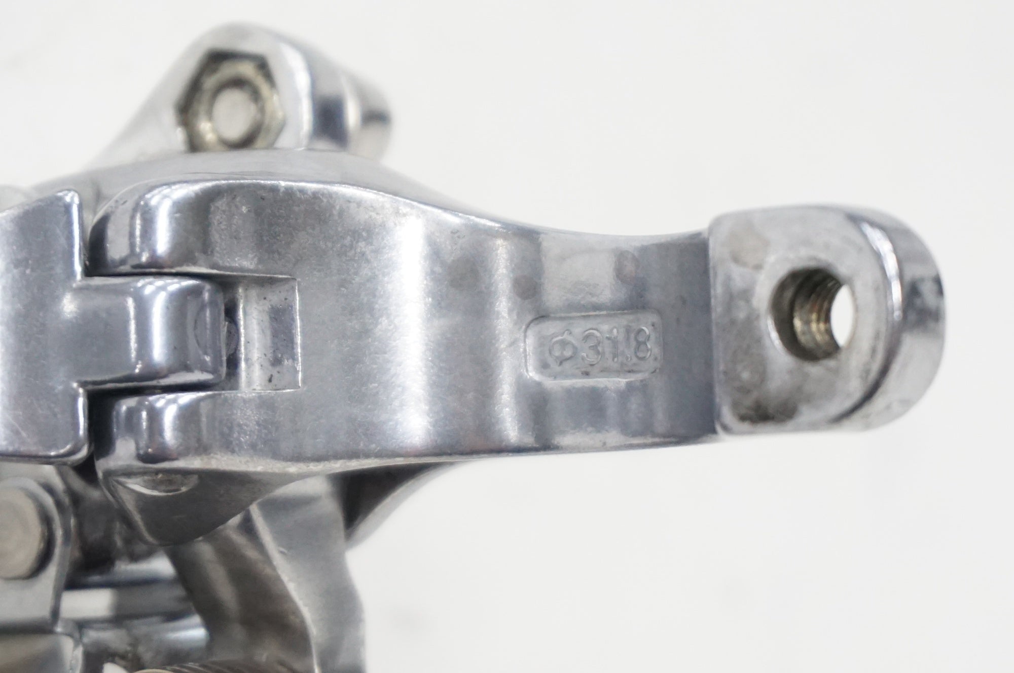 SHIMANO 「シマノ」 105 FD-5600 Φ31.8 フロントディレイラー / 阪急塚口店