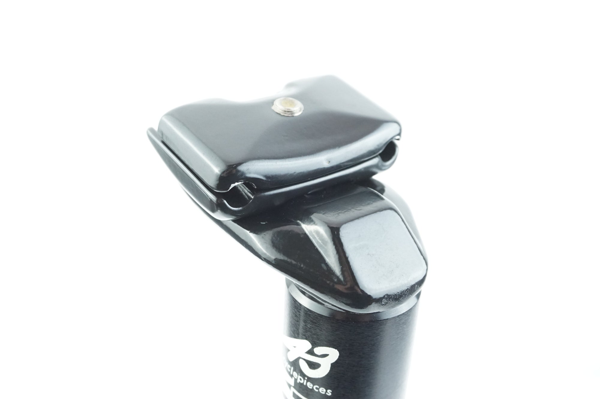 43 CYCLEPIECES 「フォーティースリーサイクルピーシズ」 POST MODERN φ31.6 300mm シートポスト / 中目黒店